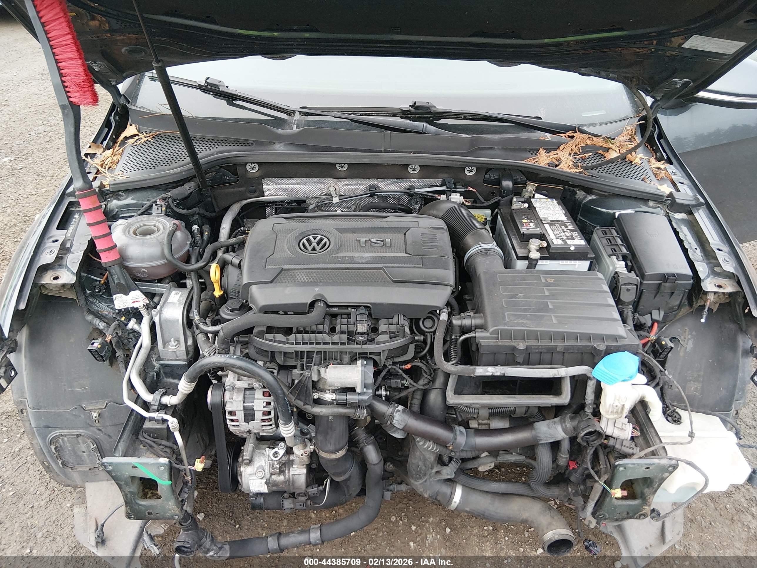 VOLKSWAGEN GOLF image 10