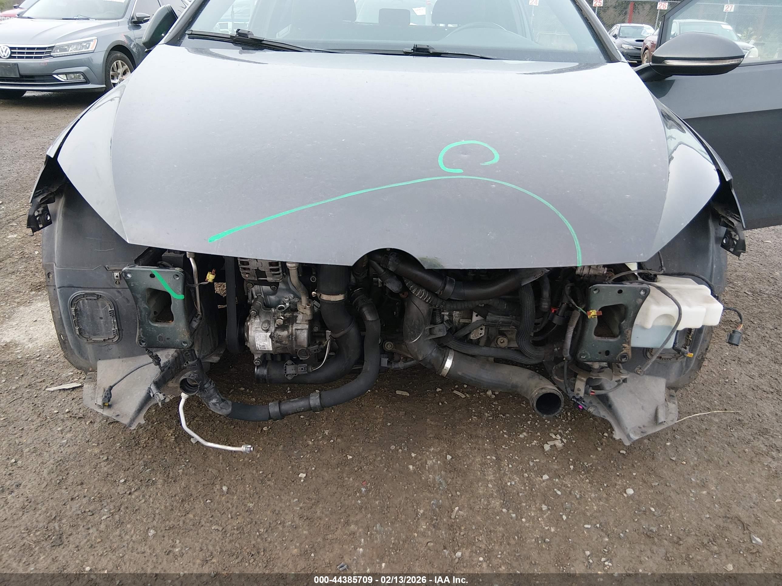 VOLKSWAGEN GOLF image 6