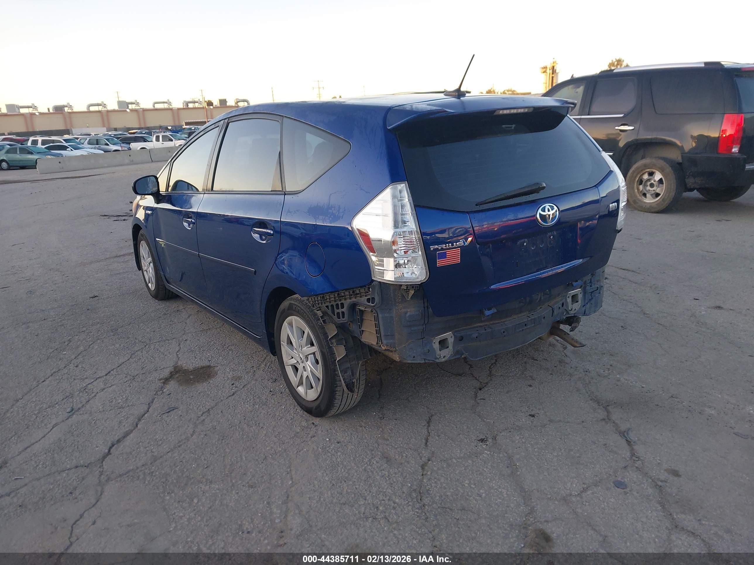 TOYOTA PRIUS image 3