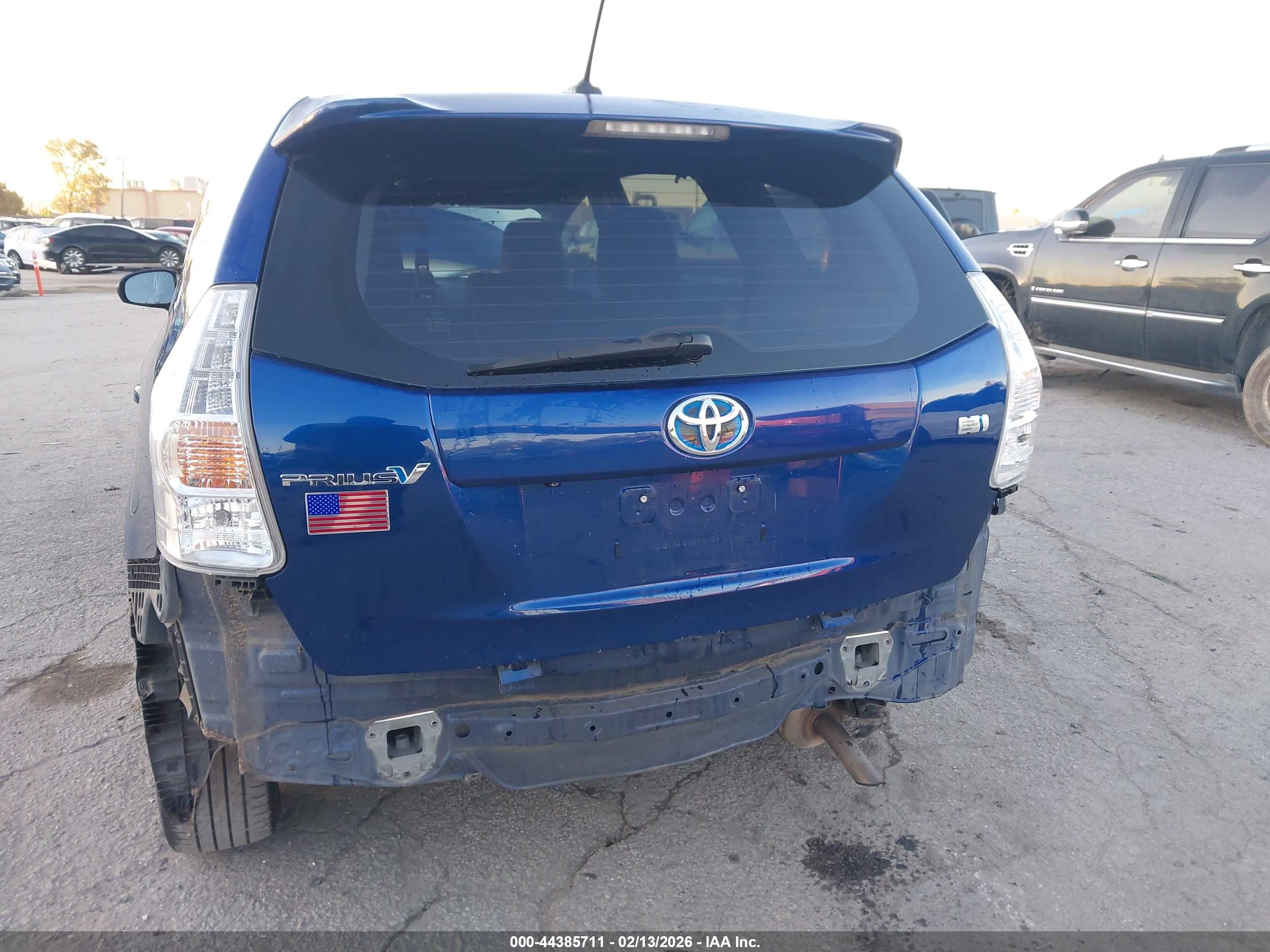 TOYOTA PRIUS image 6