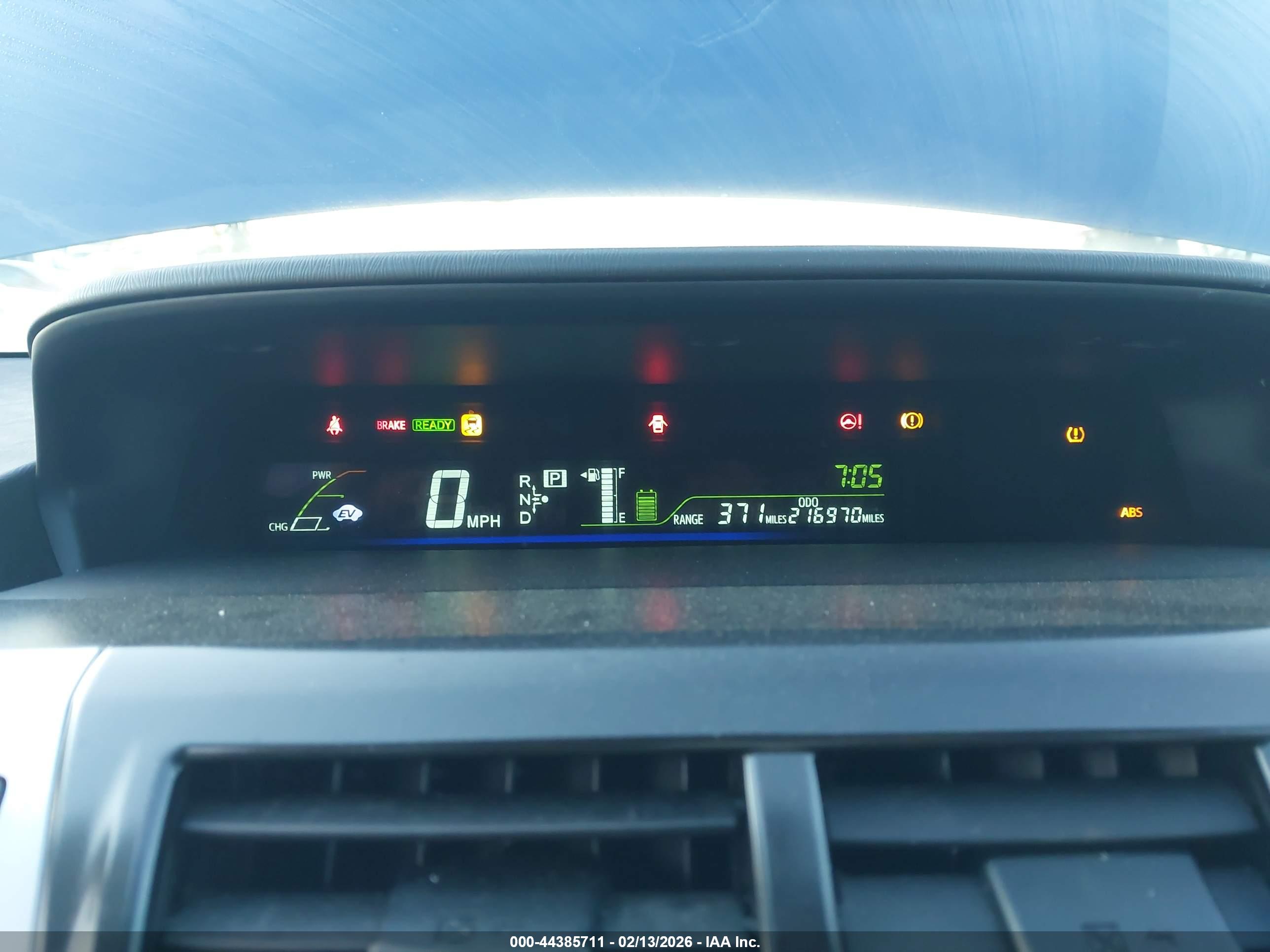 TOYOTA PRIUS image 7