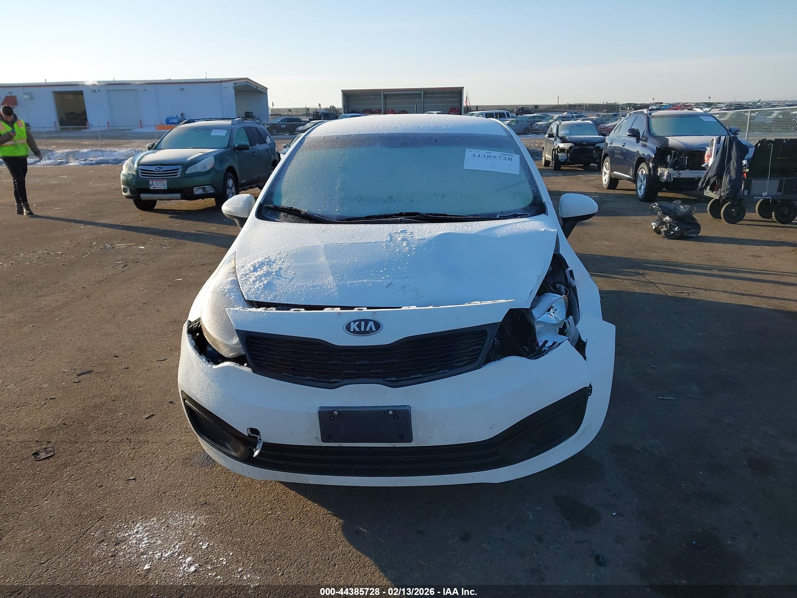 KIA RIO image 6