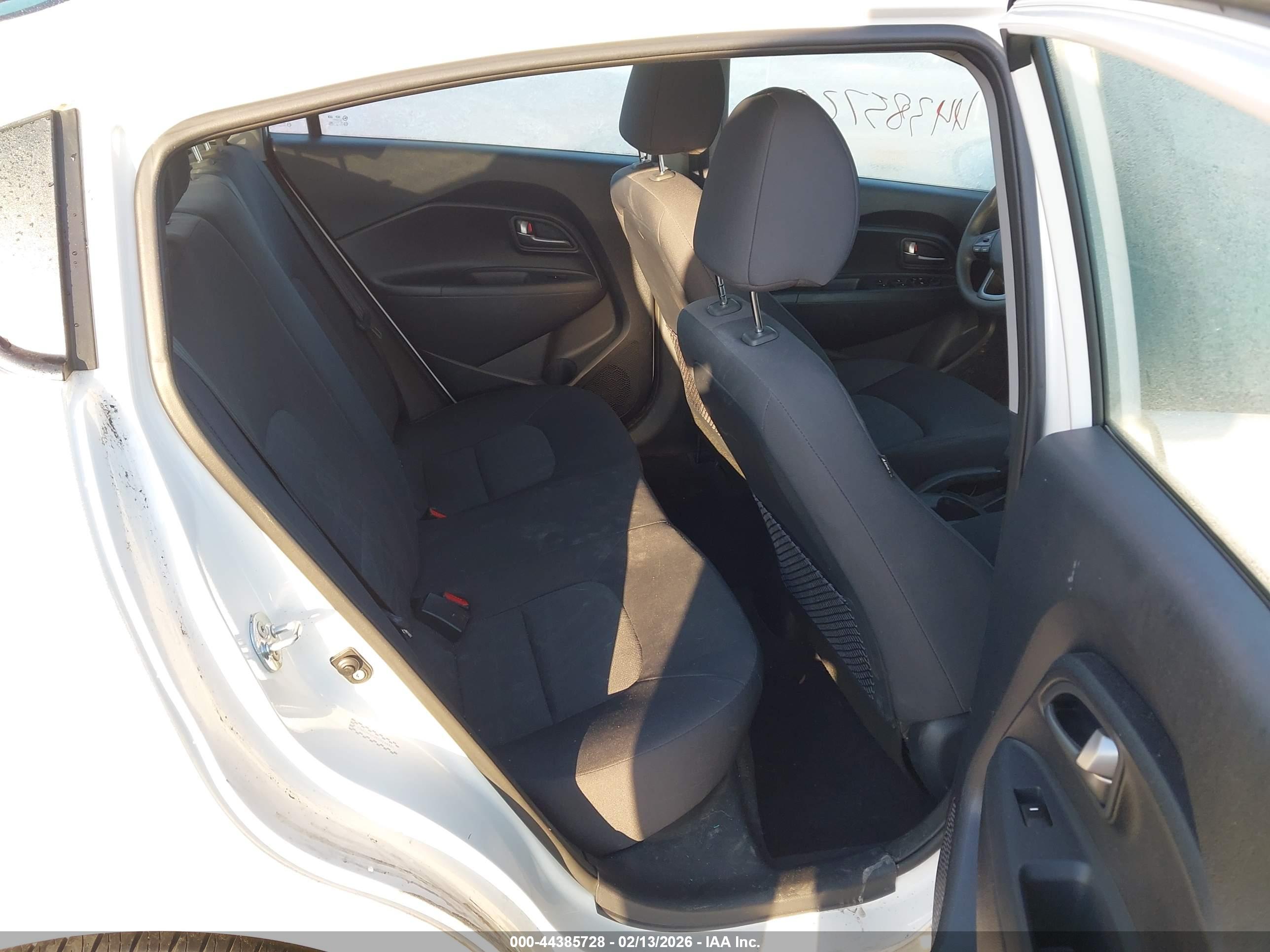KIA RIO image 8