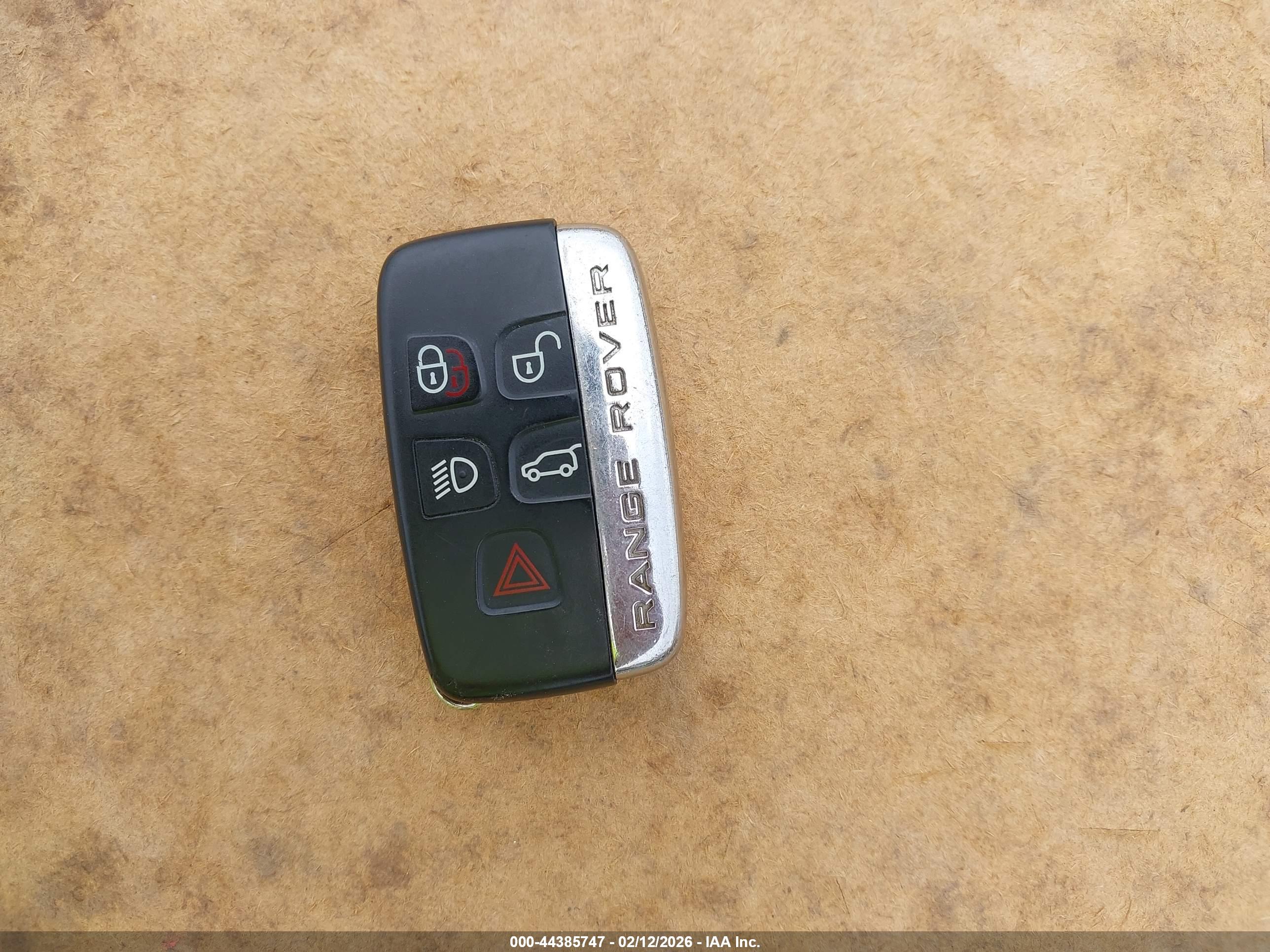 LAND ROVER image 11