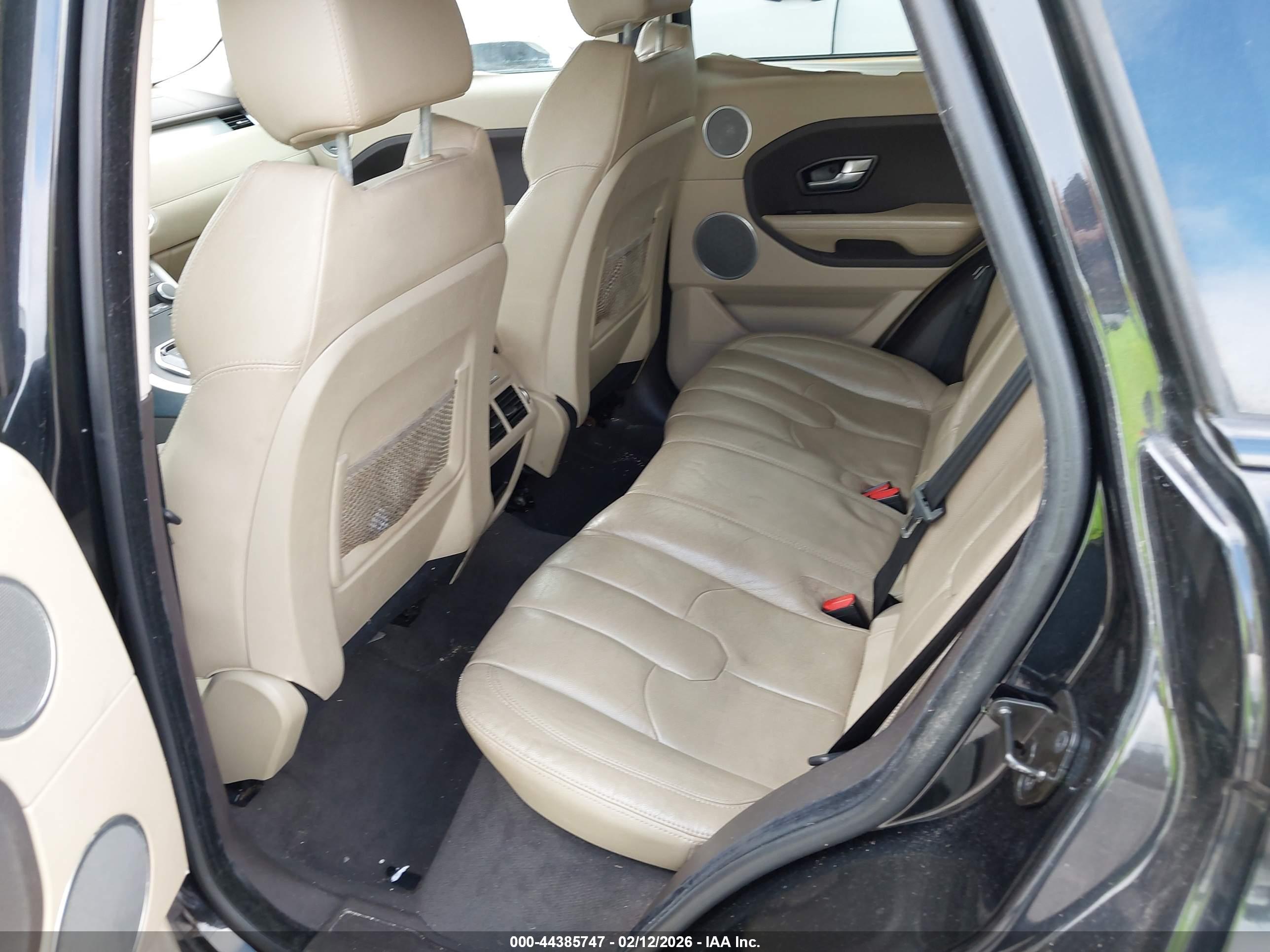 LAND ROVER image 8