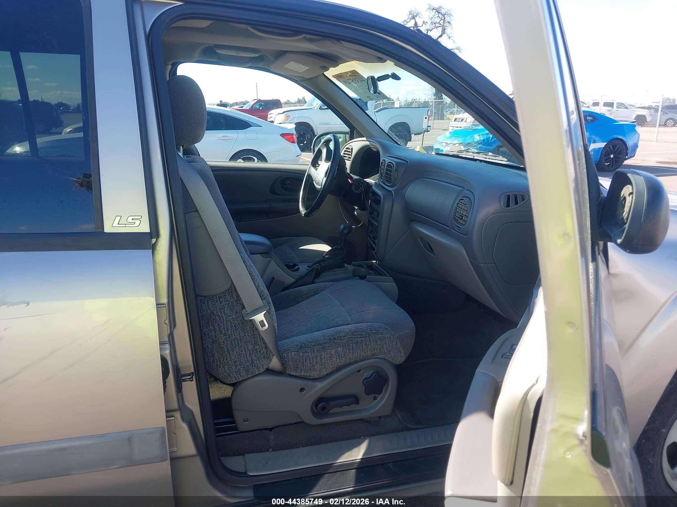 CHEVROLET TRAILBLAZER image 5