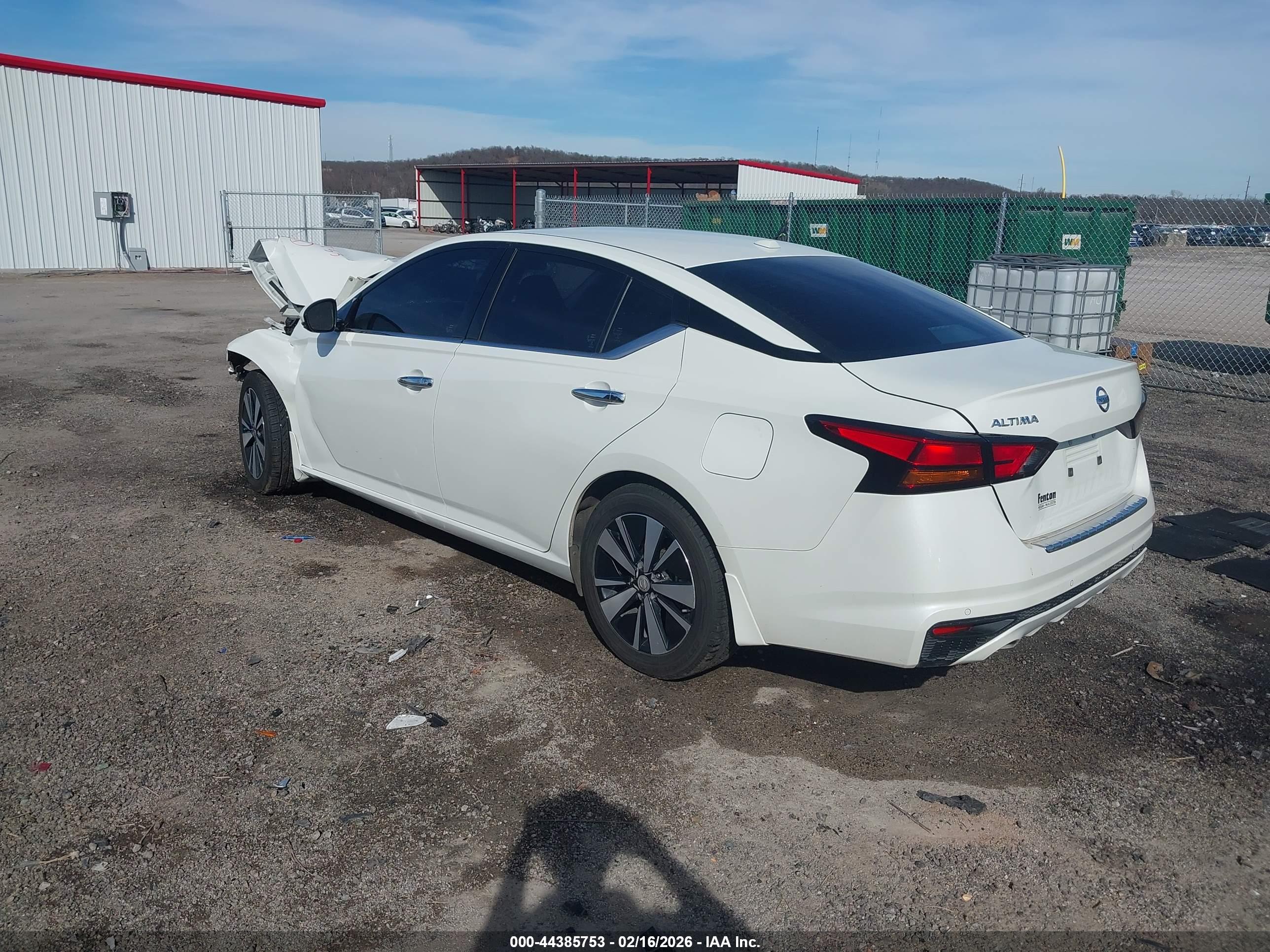 NISSAN ALTIMA image 3