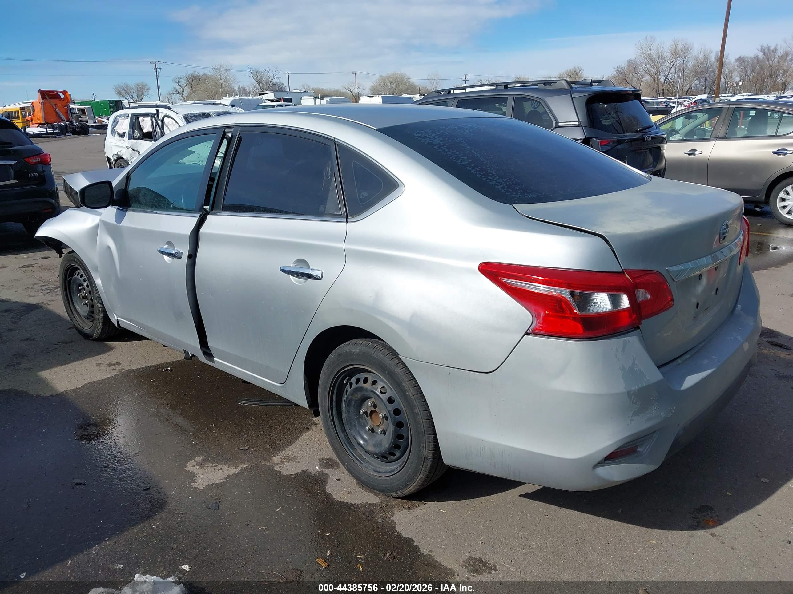 NISSAN SENTRA image 3