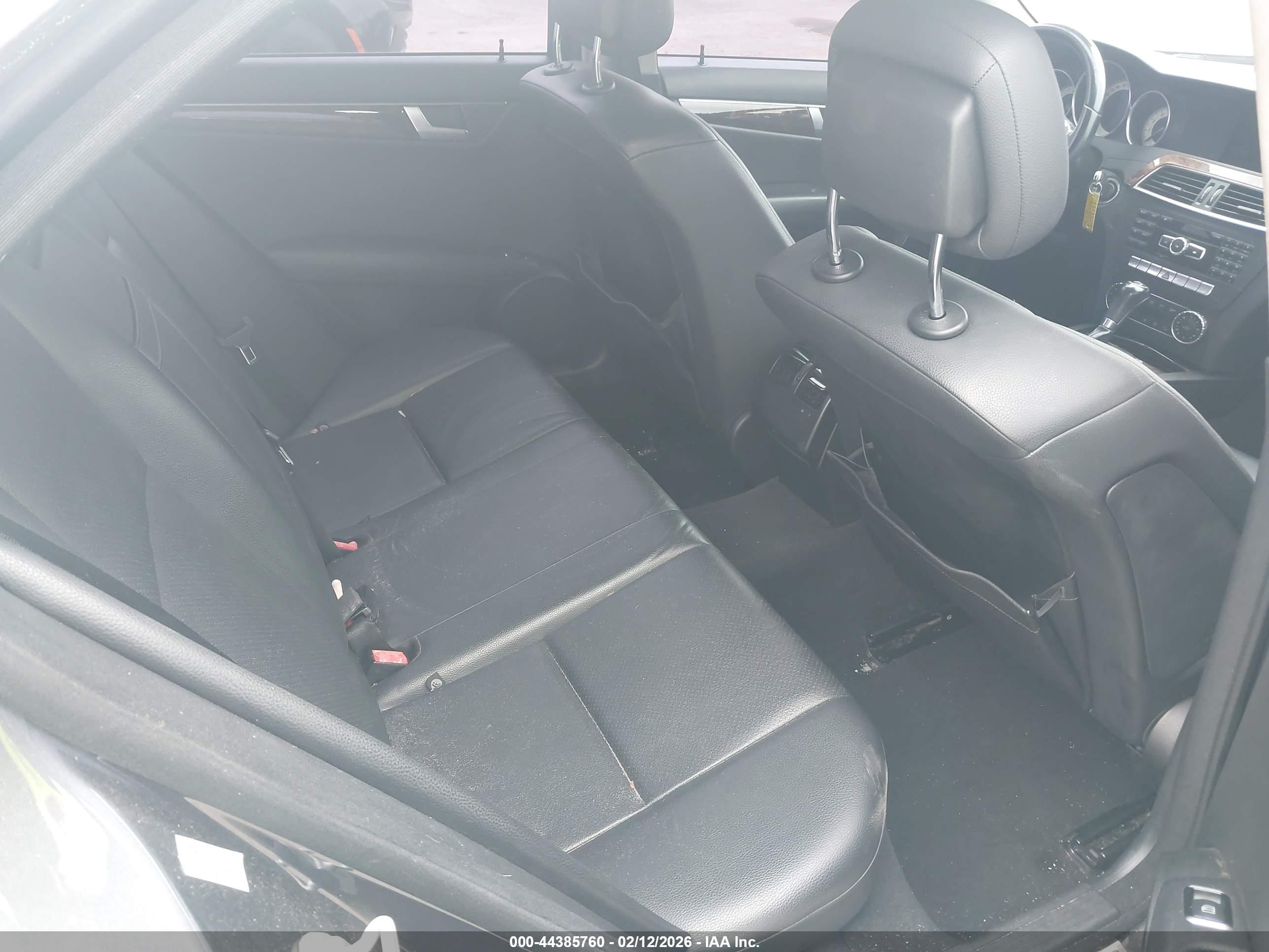 MERCEDES-BENZ C image 8