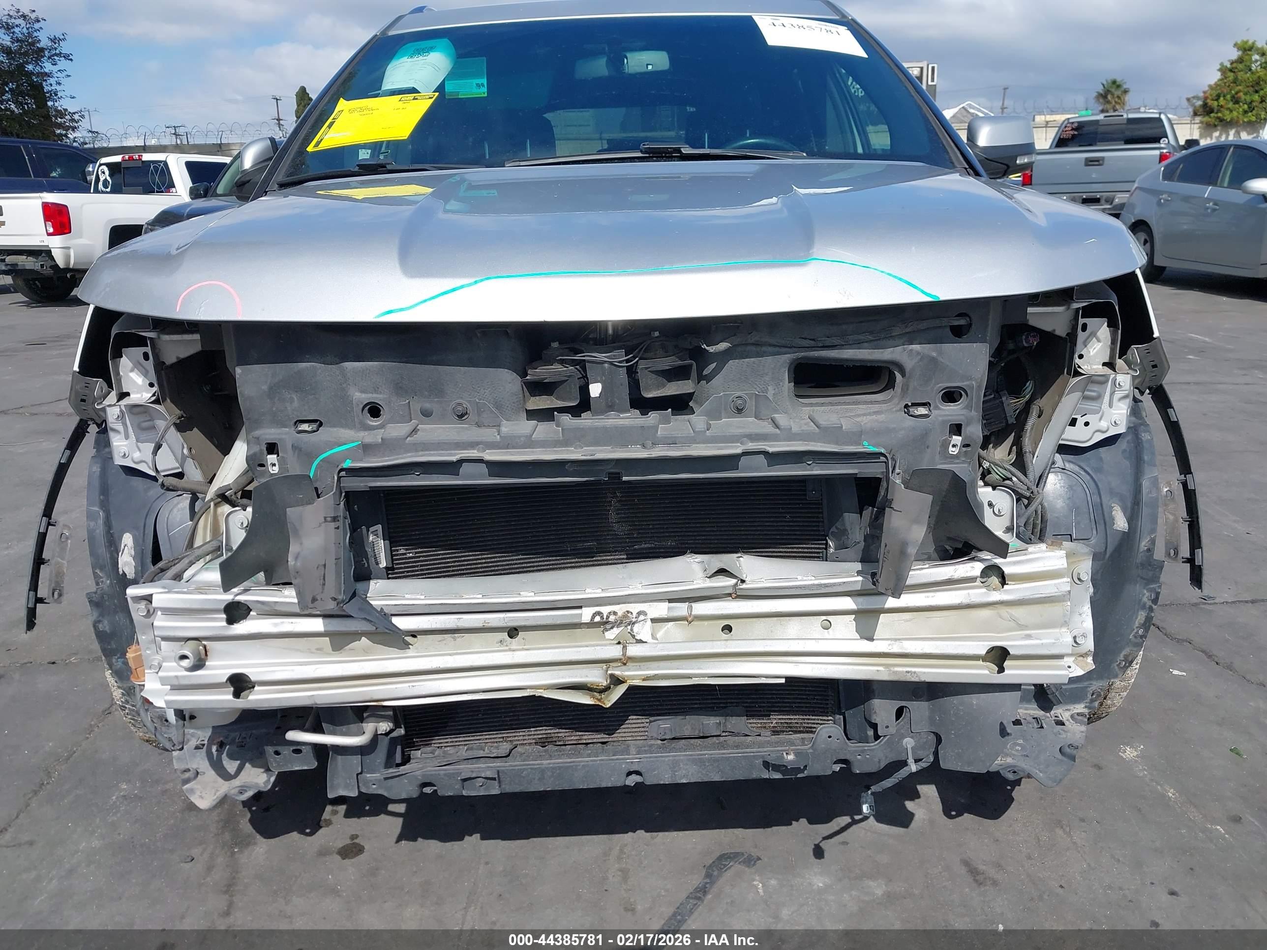 FORD EXPLORER image 6