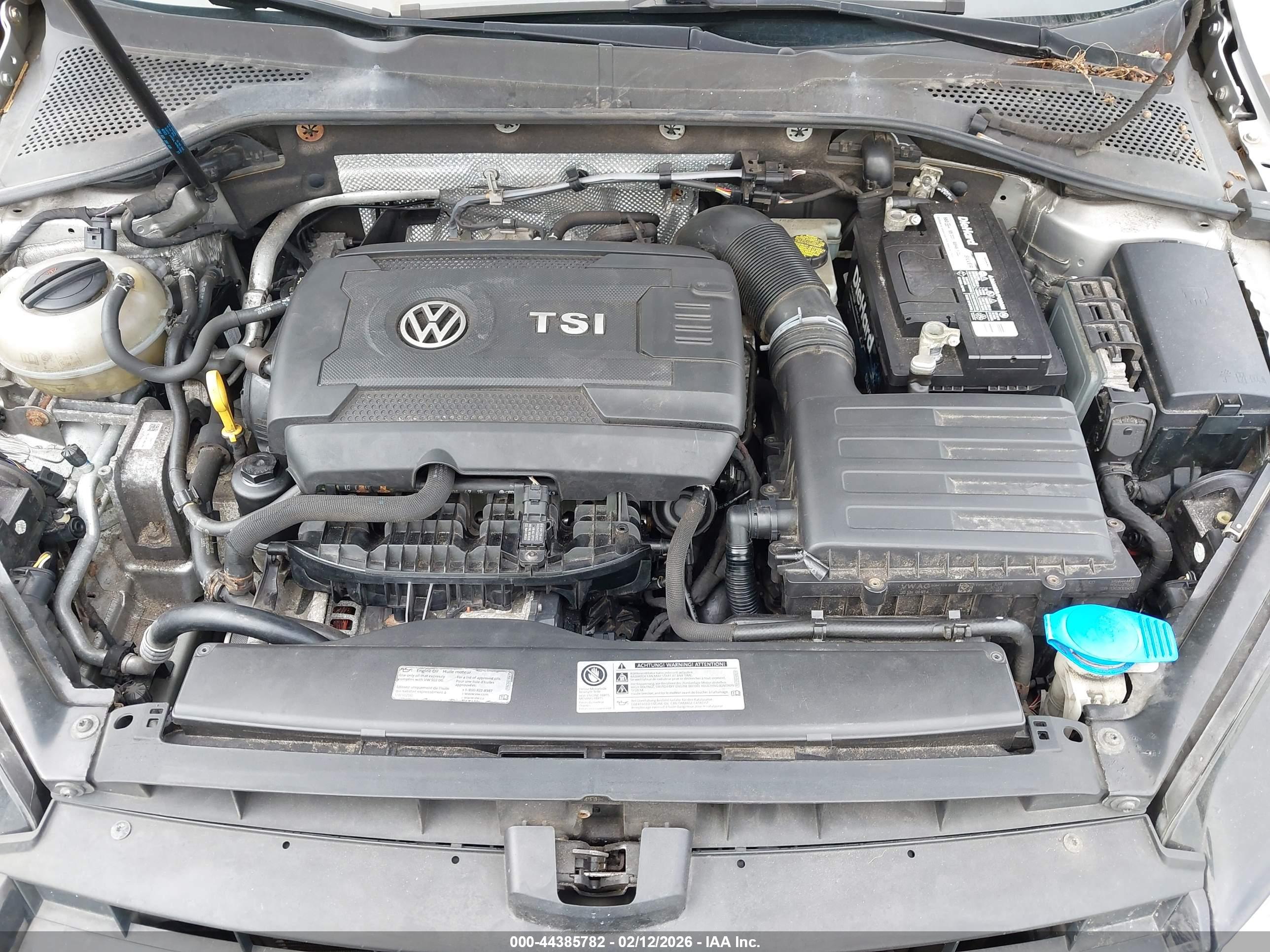 VOLKSWAGEN GOLF image 10