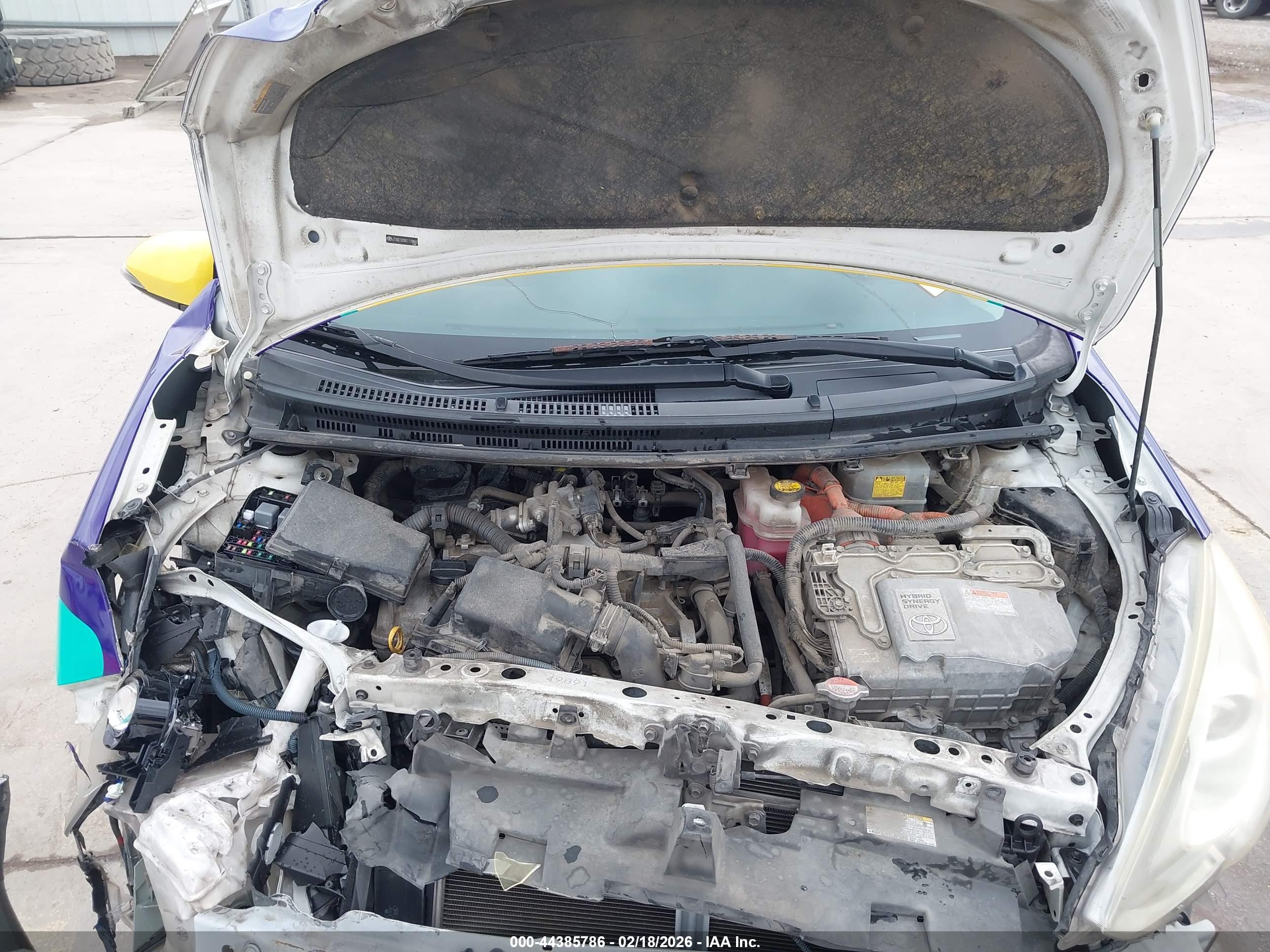 TOYOTA PRIUS image 10