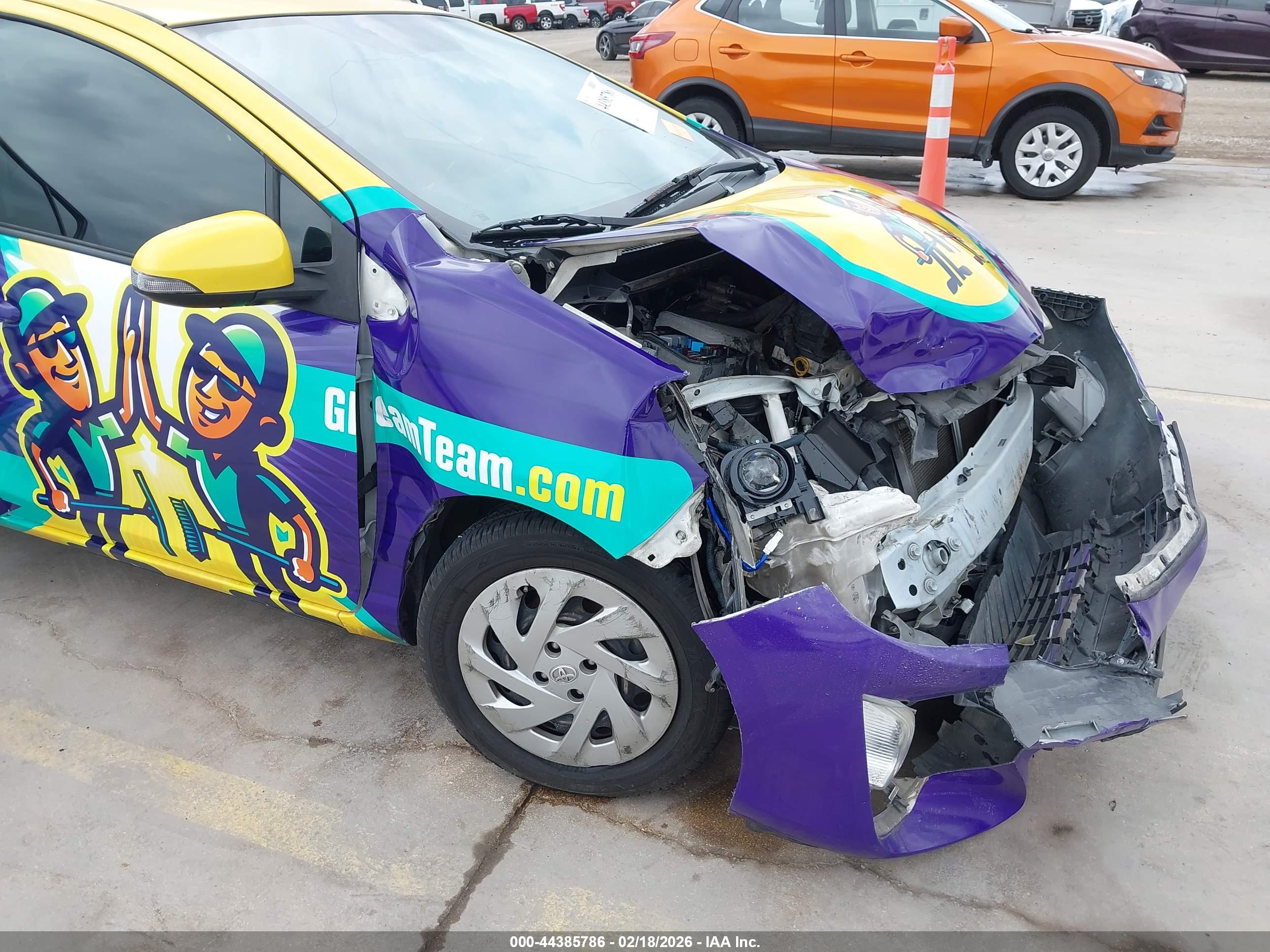 TOYOTA PRIUS image 6
