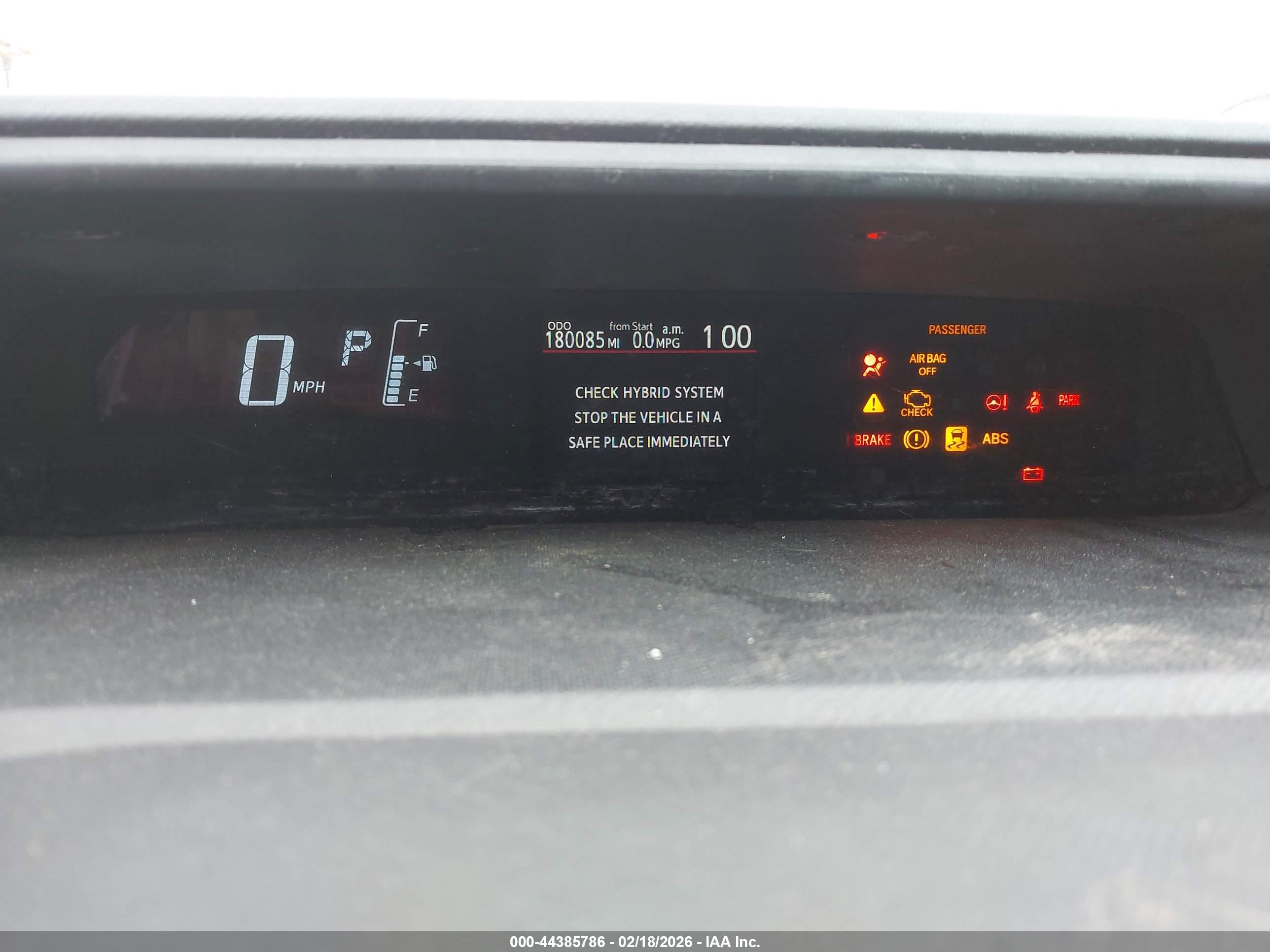 TOYOTA PRIUS image 7