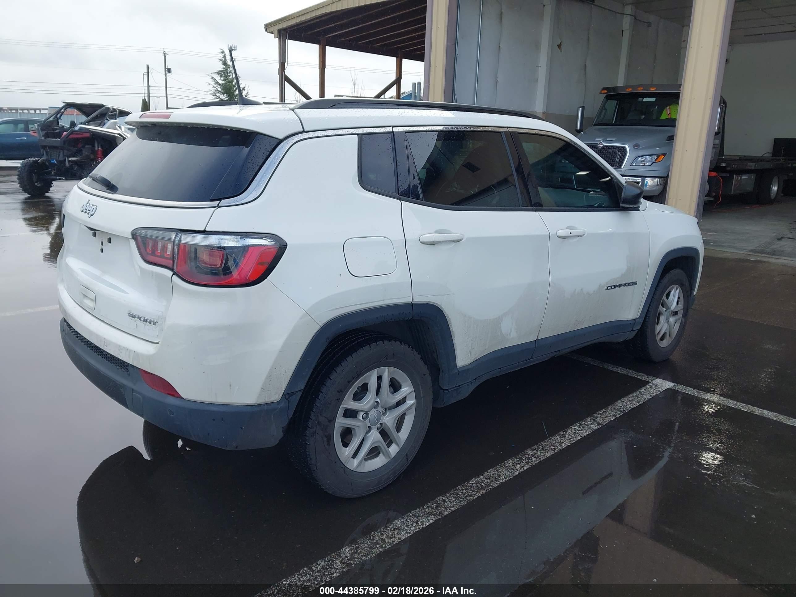 JEEP COMPASS image 4