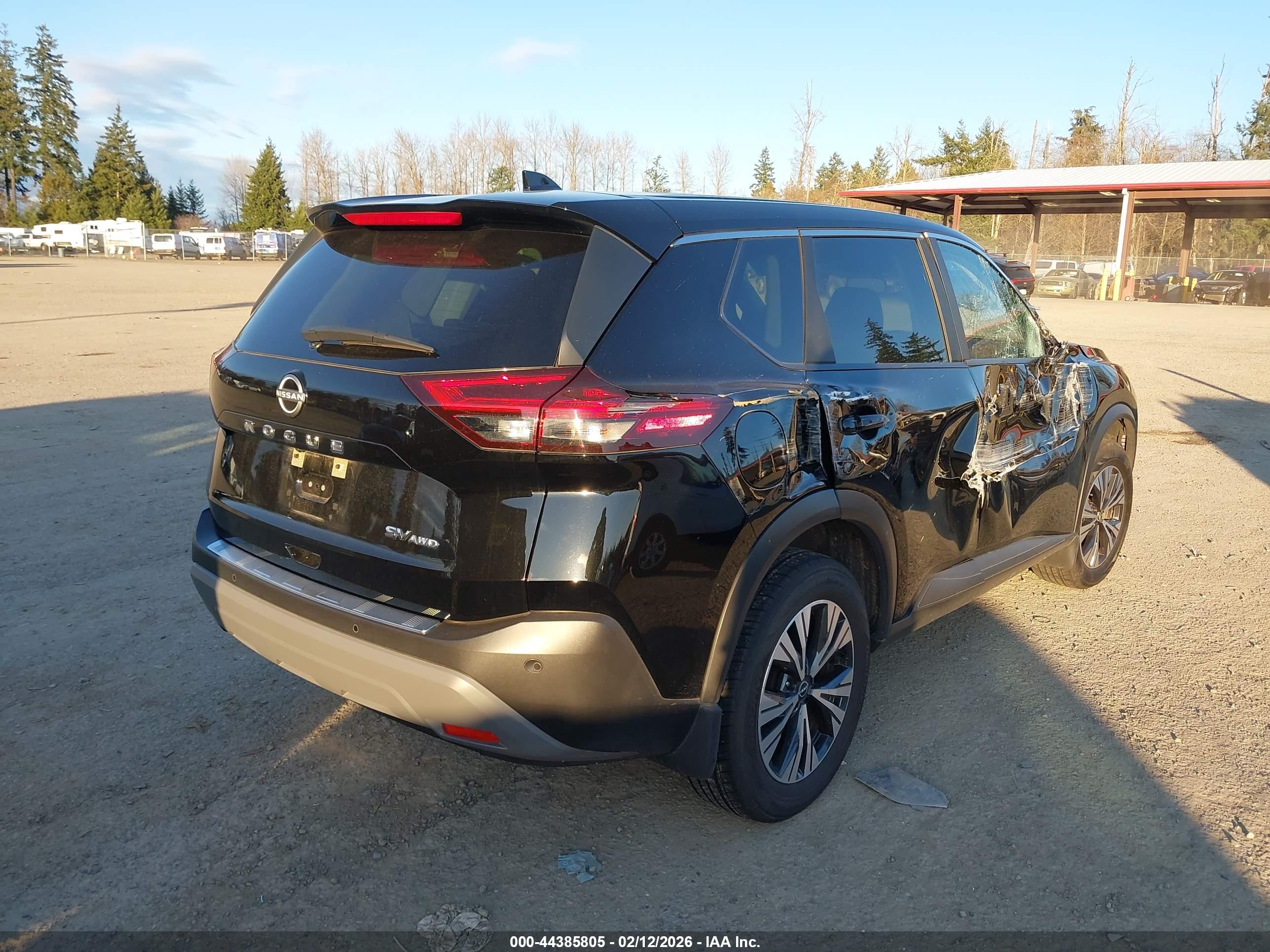 NISSAN ROGUE image 4