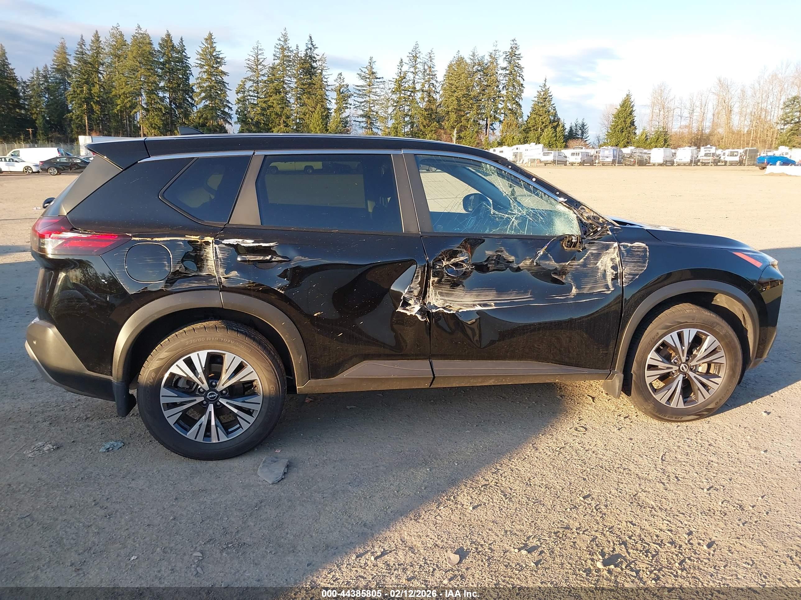 NISSAN ROGUE image 6