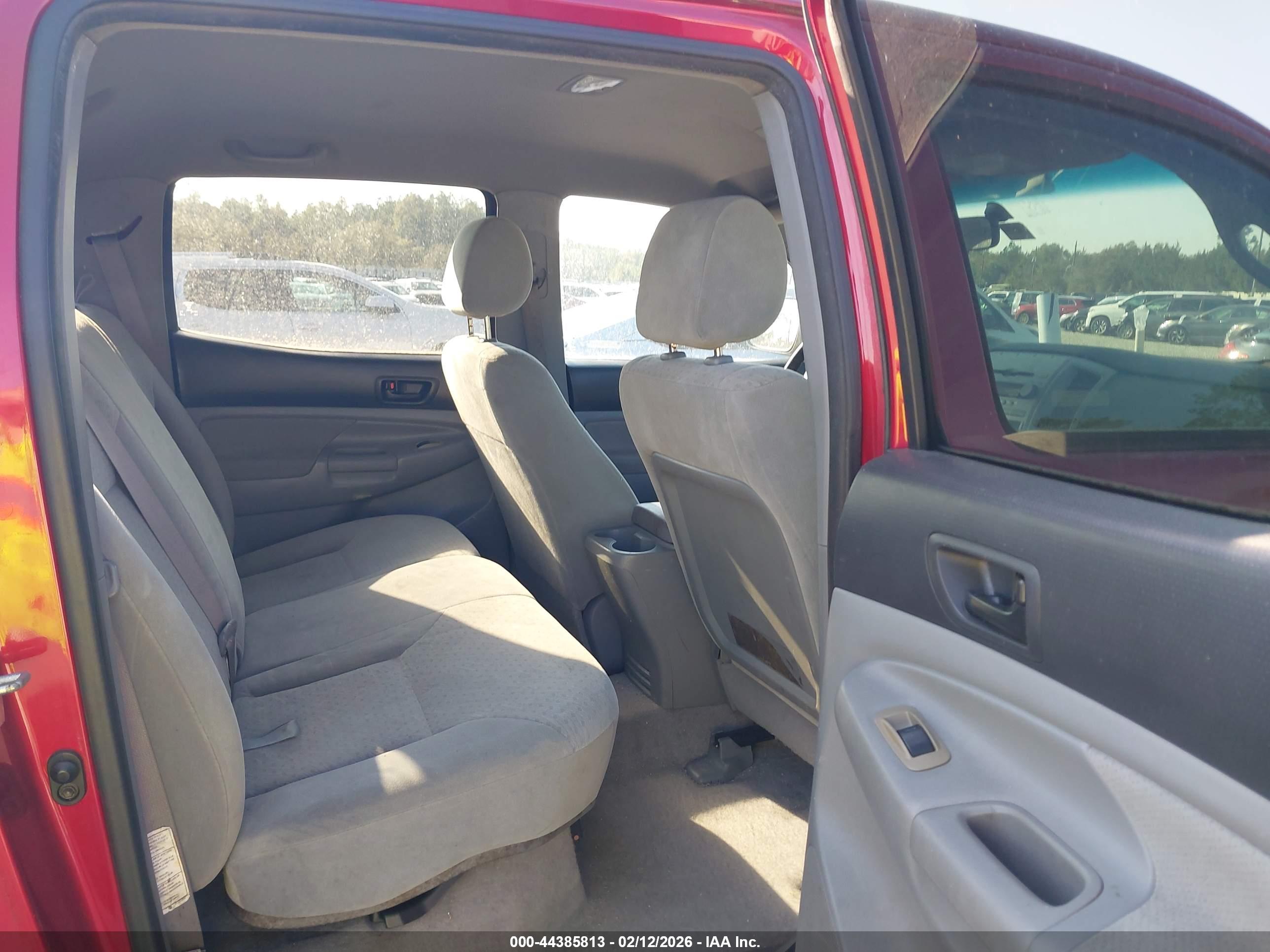 TOYOTA TACOMA image 8
