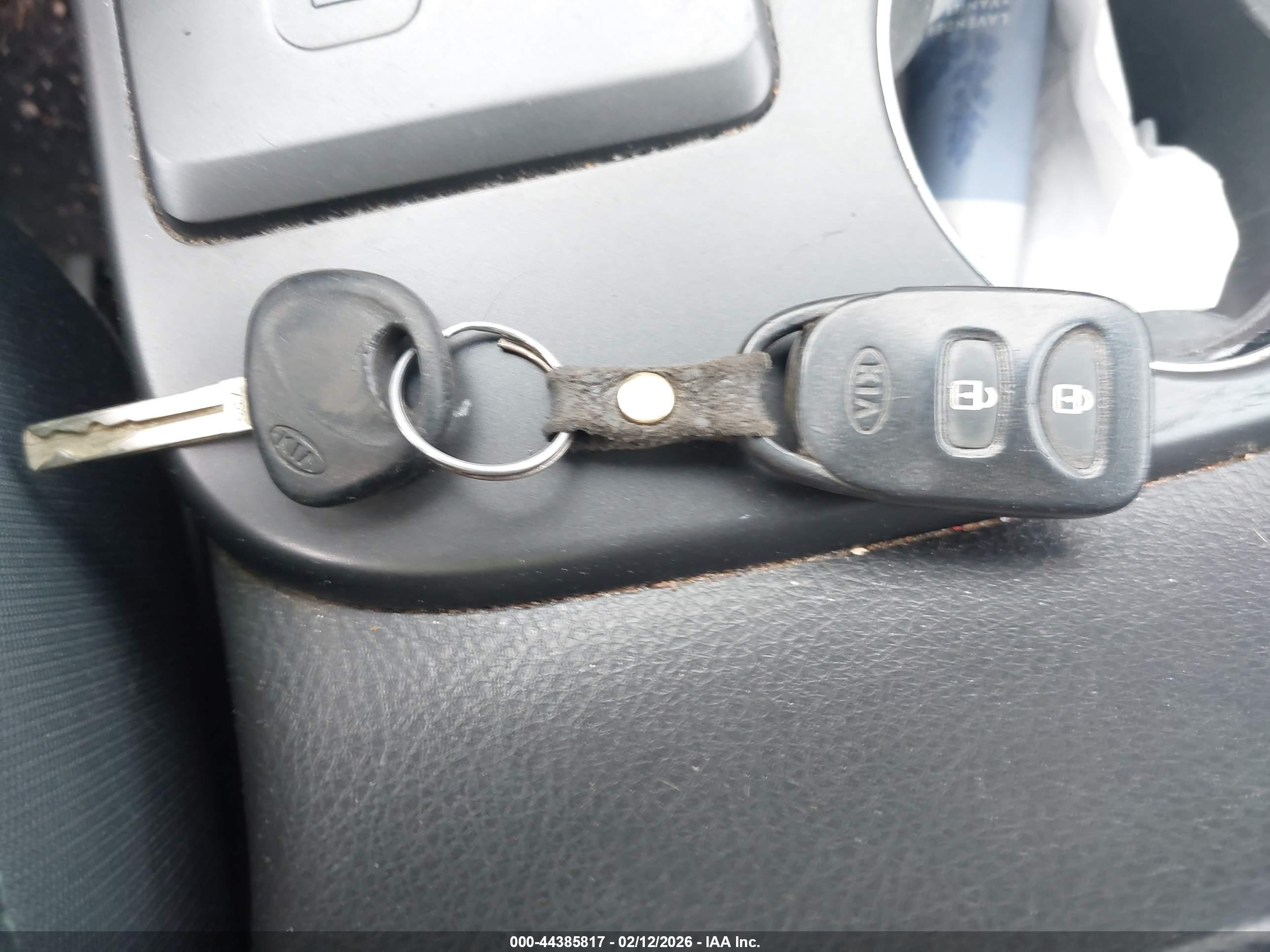 KIA SORENTO image 11