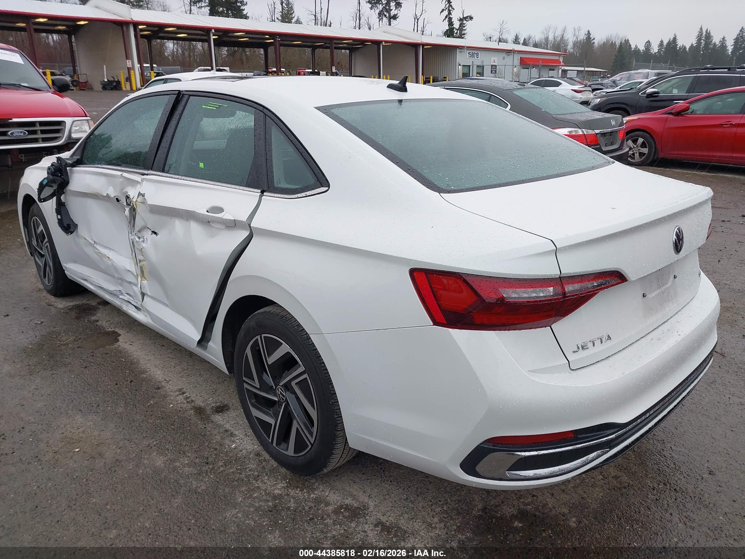 VOLKSWAGEN JETTA image 3