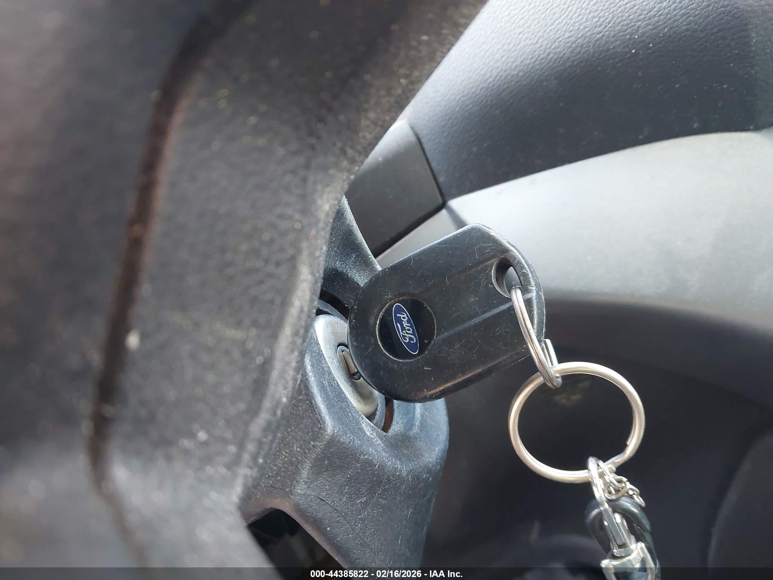 FORD ESCAPE image 11