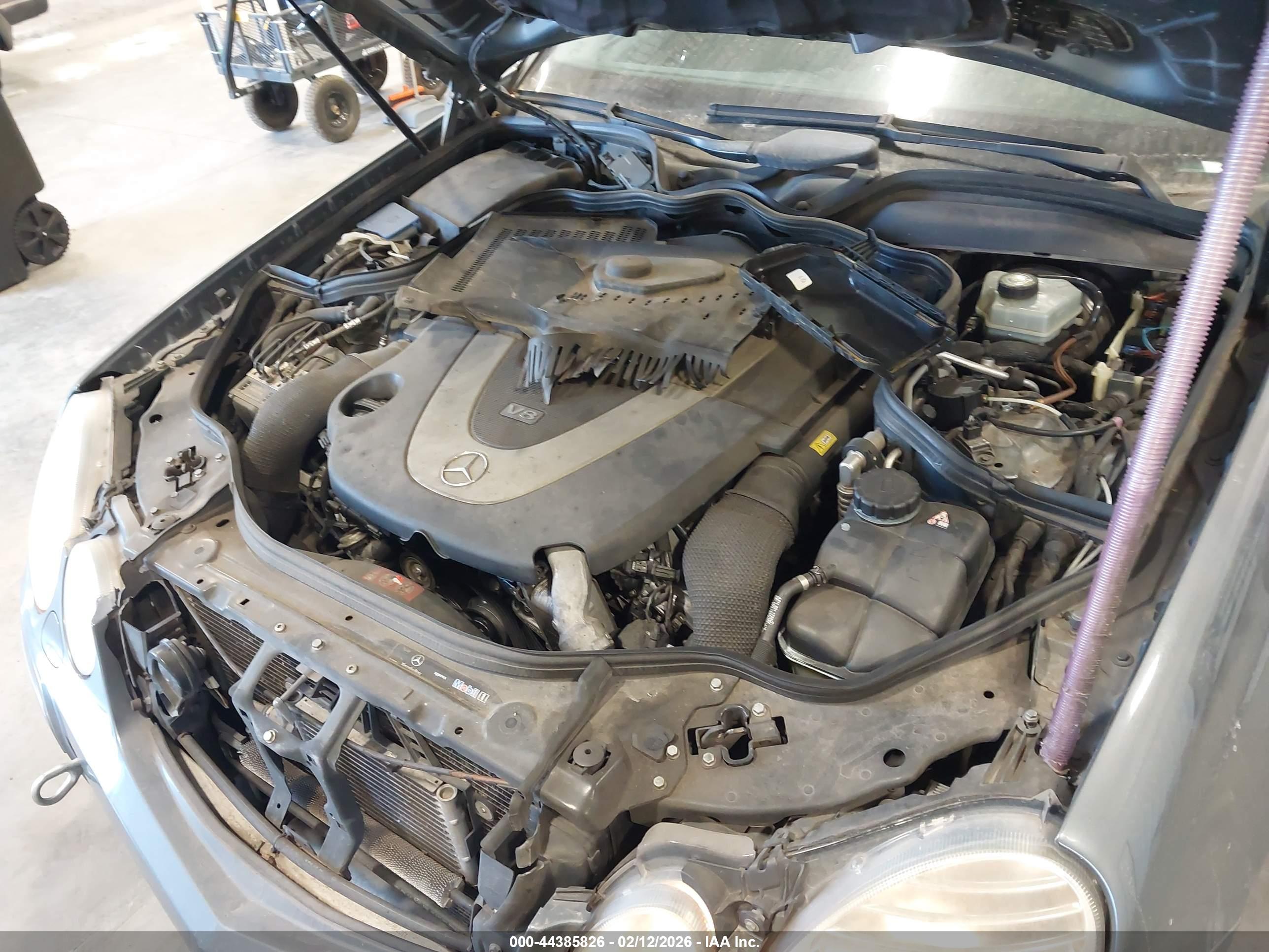 MERCEDES-BENZ E image 10