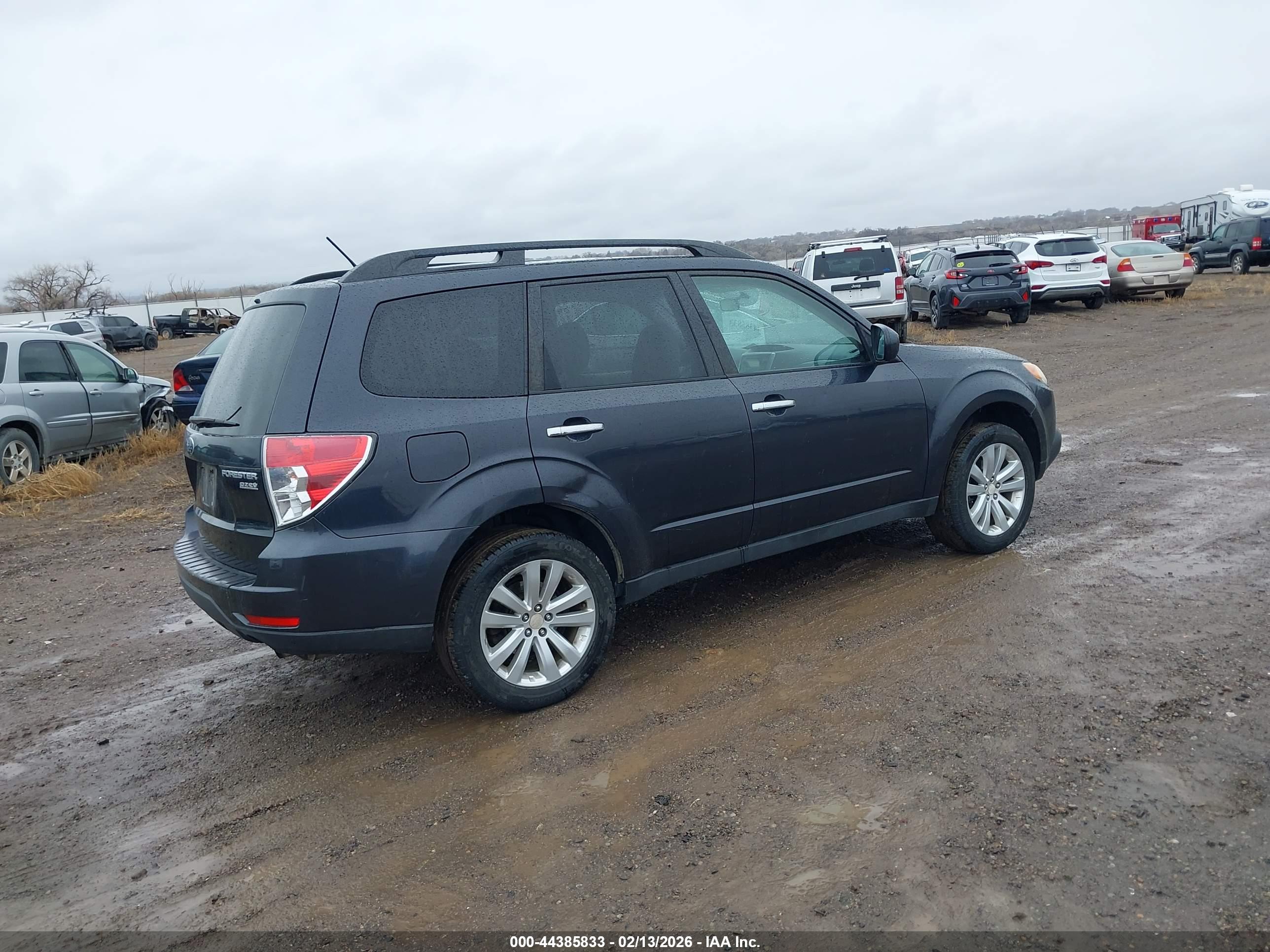 SUBARU FORESTER image 4