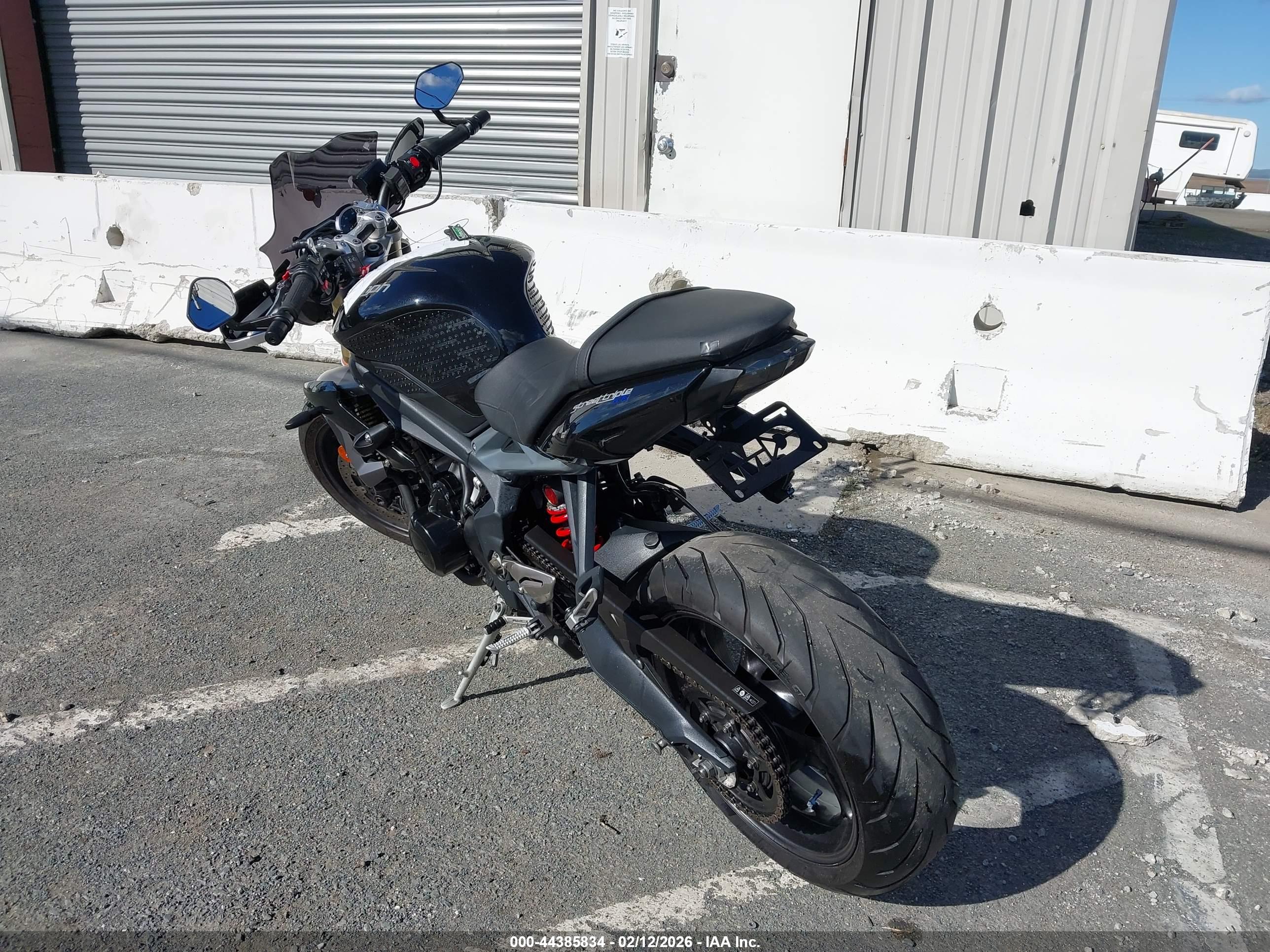 TRIUMPH MOTORCYCLE image 3