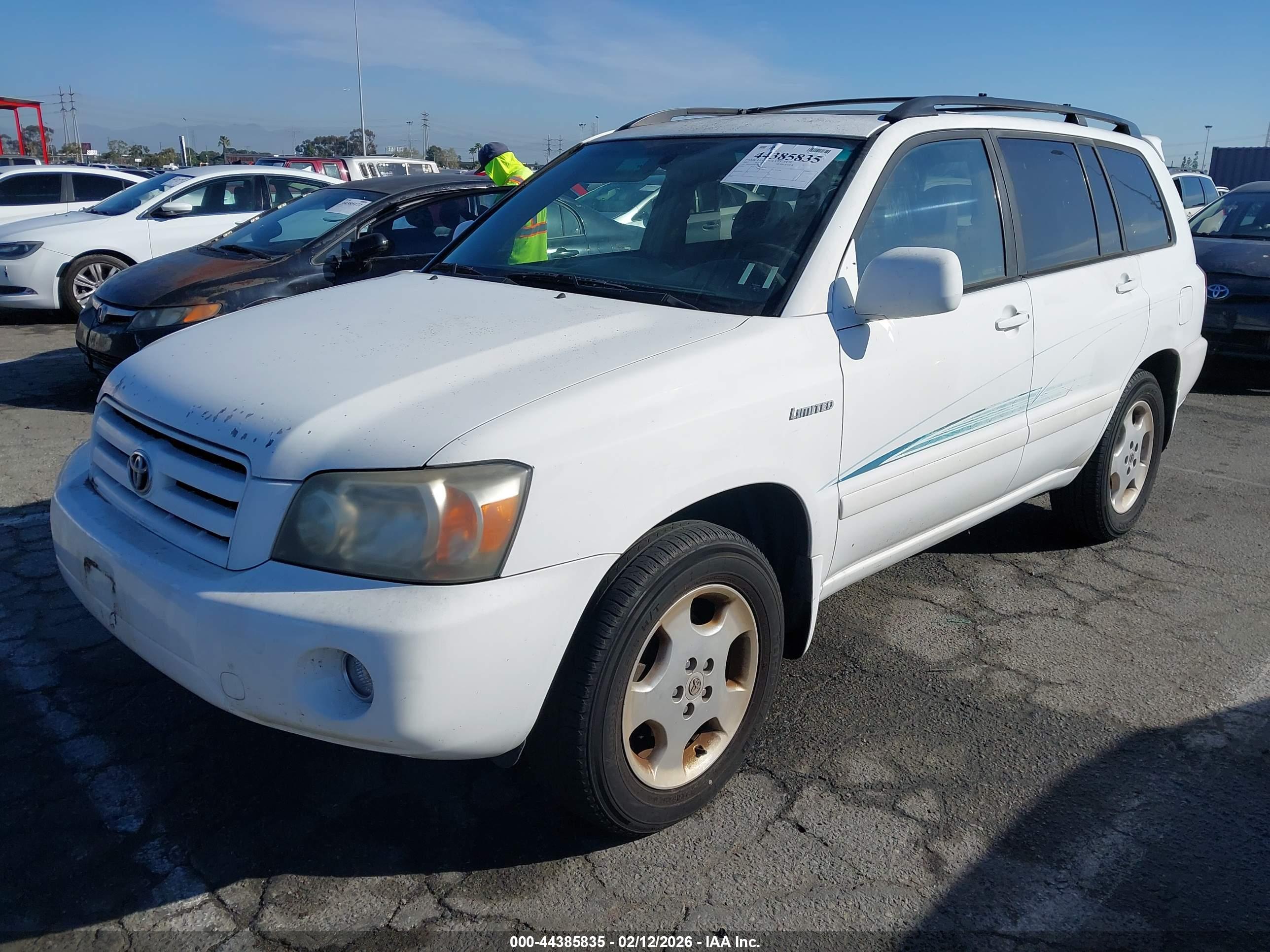 TOYOTA HIGHLANDER image 2