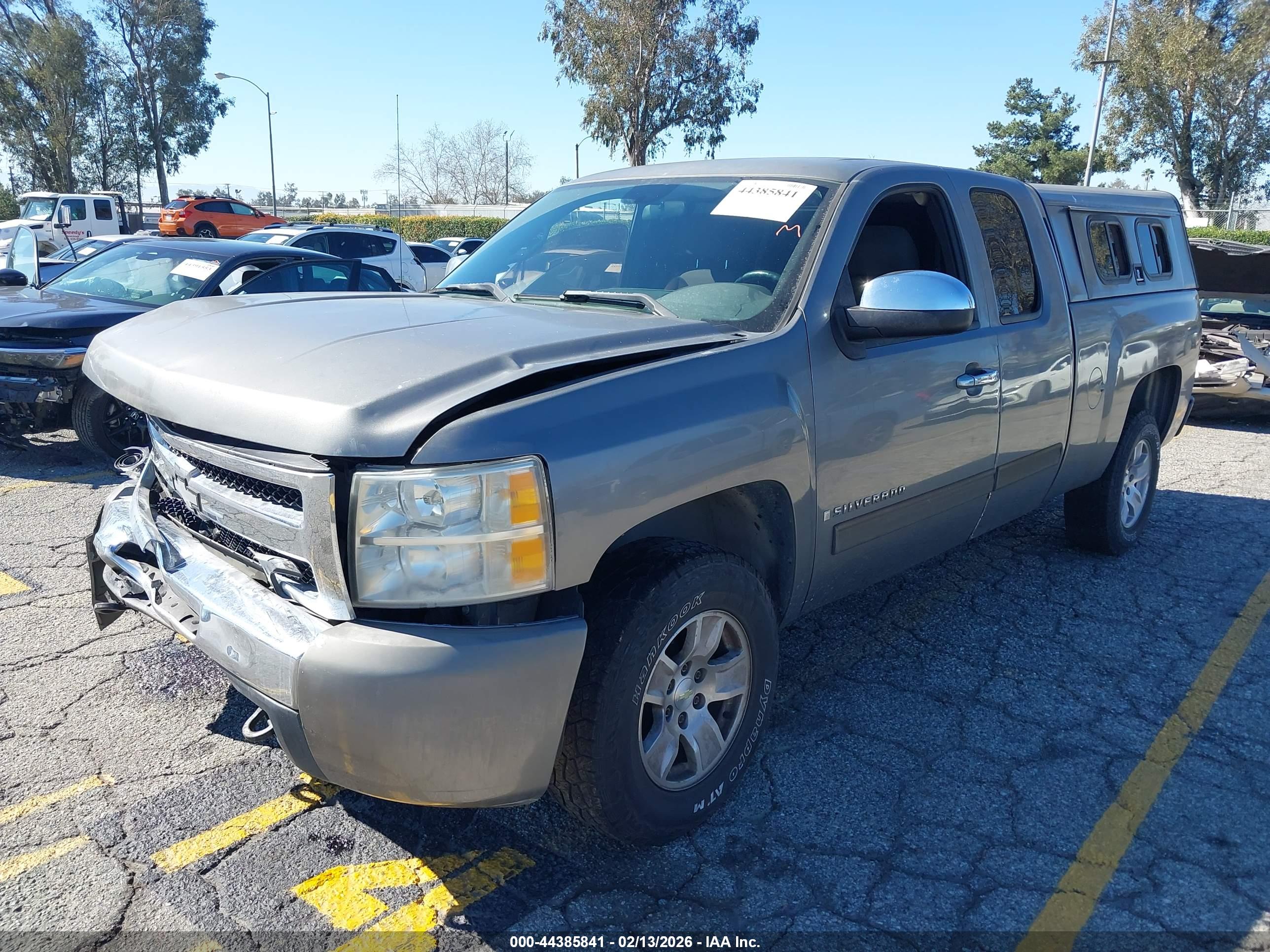 CHEVROLET SILVERADO image 2