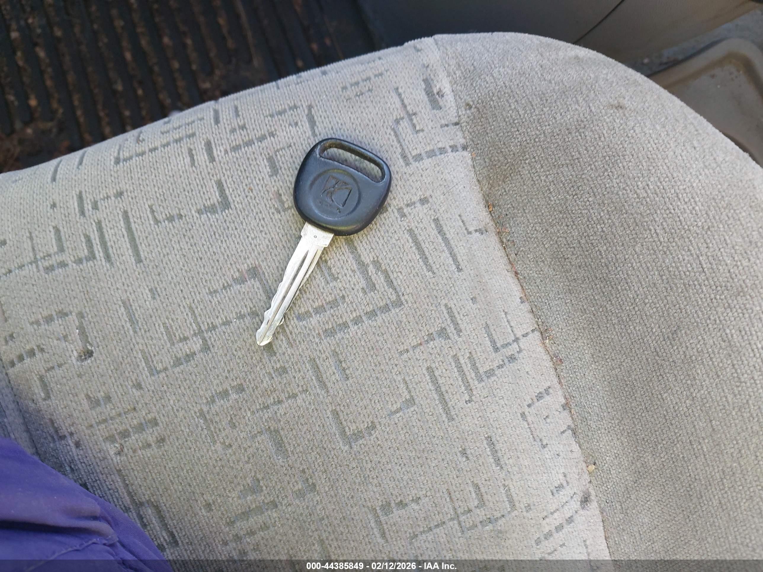 SATURN VUE image 11