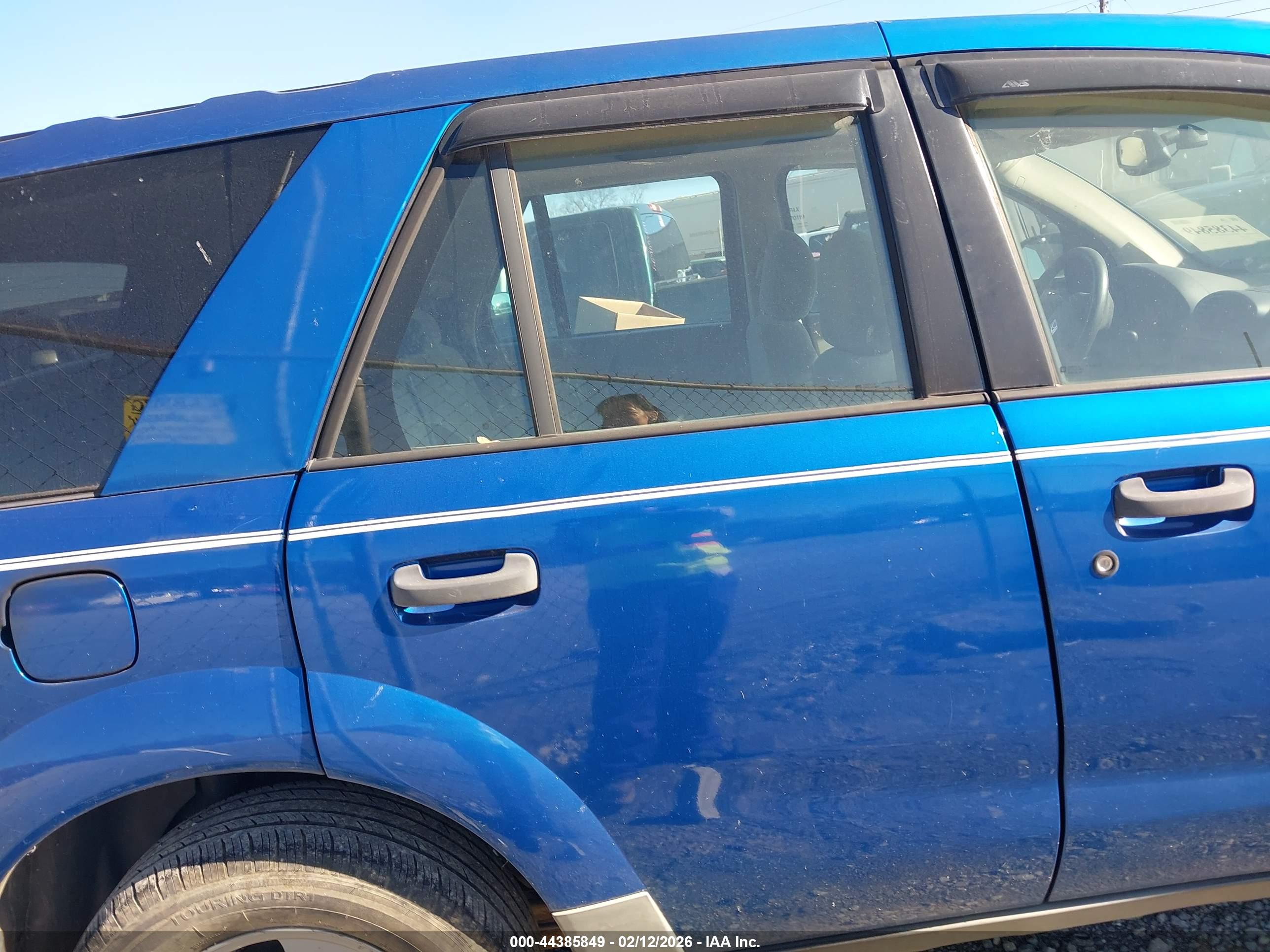 SATURN VUE image 4