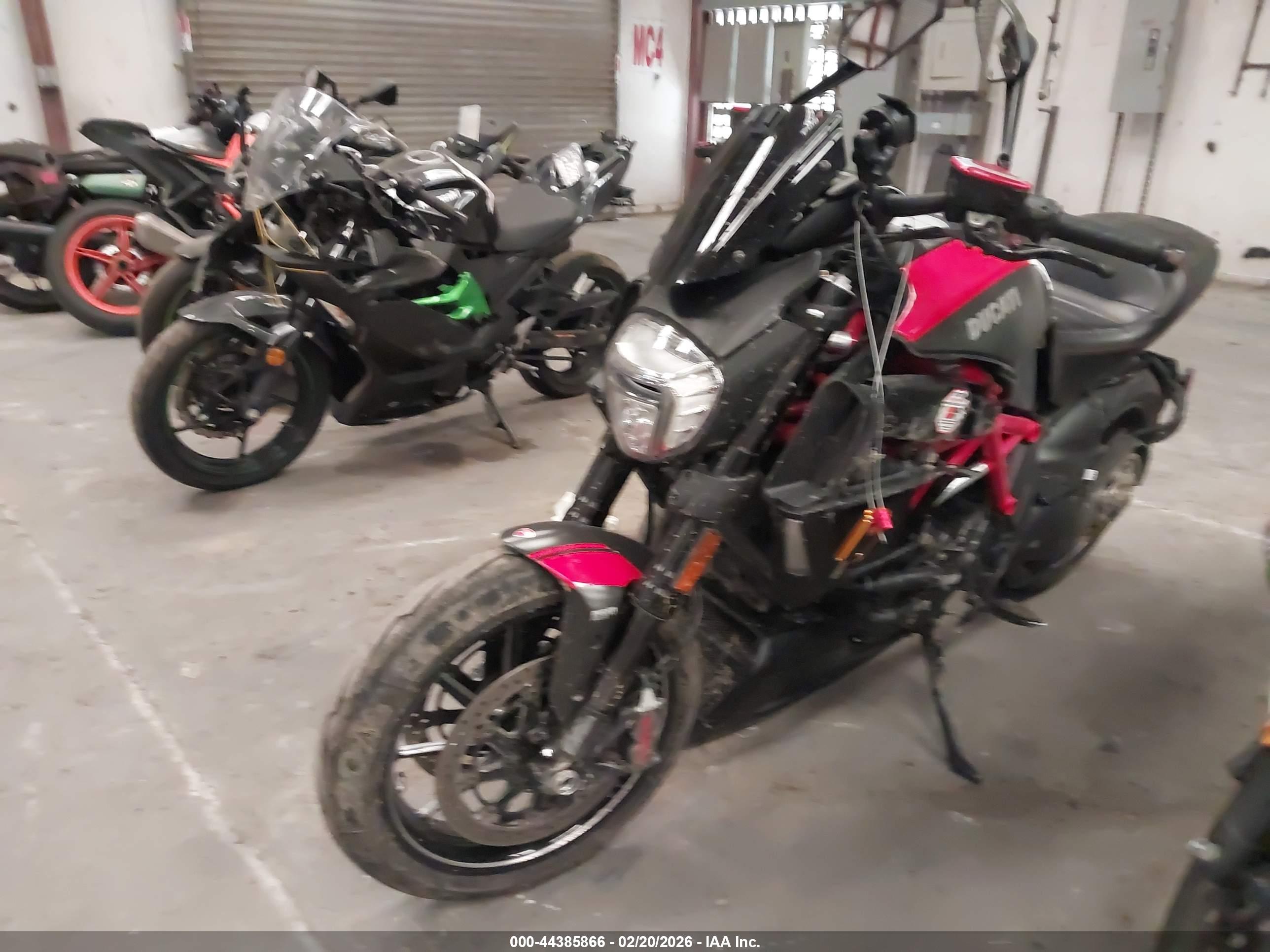 DUCATI DIAVEL image 2