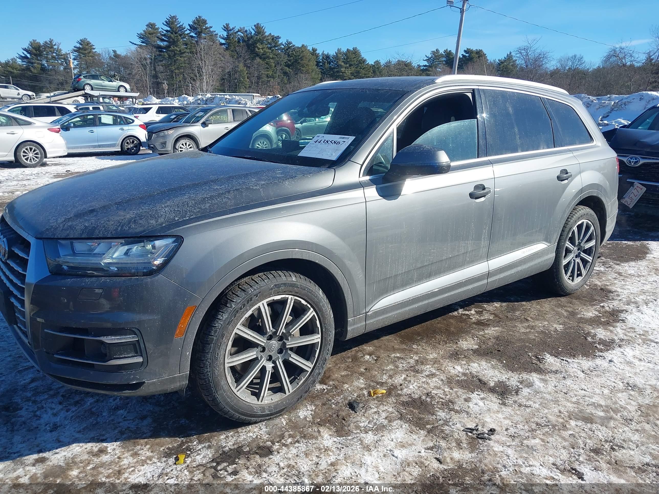 AUDI Q7 image 2