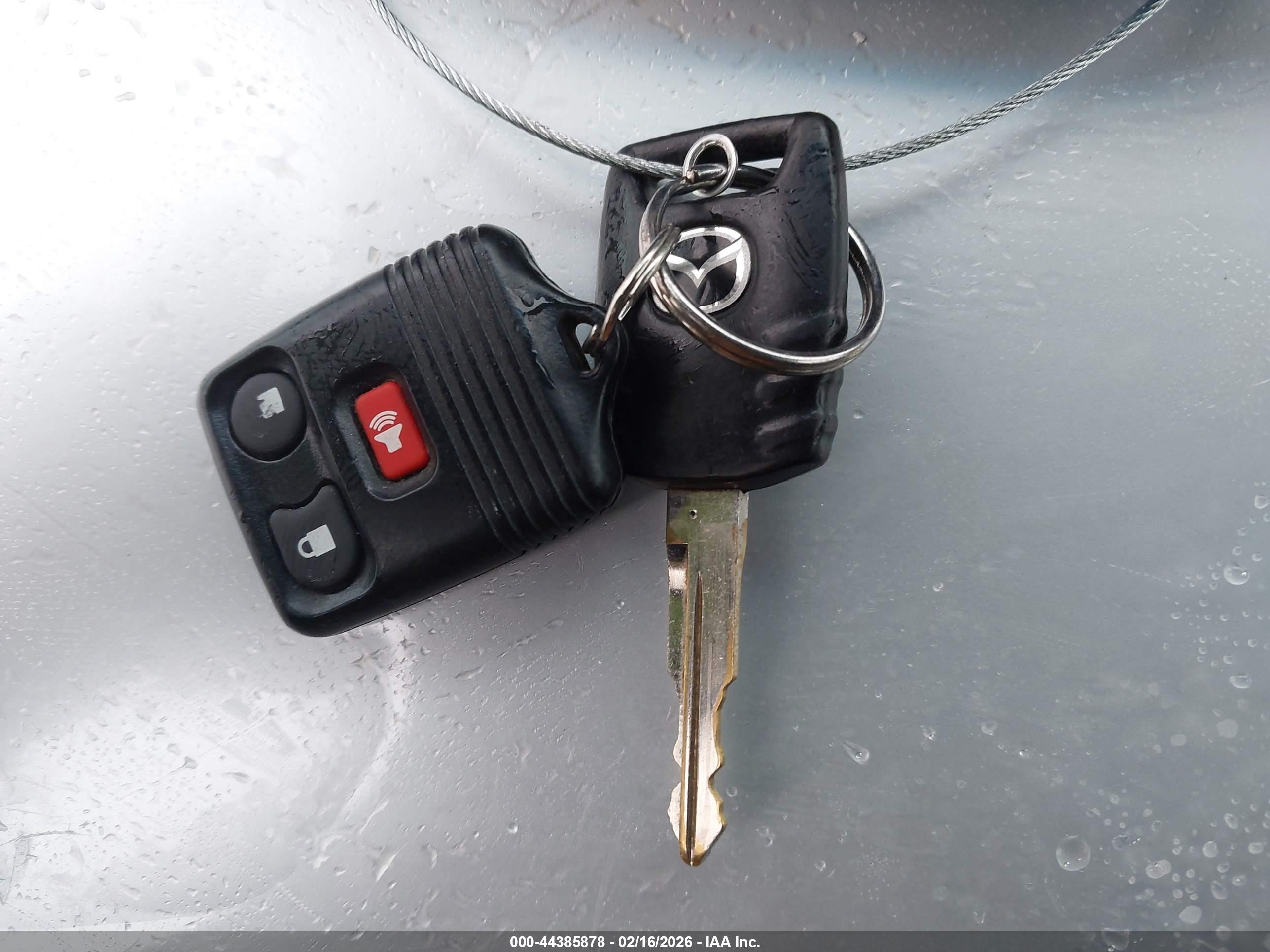MAZDA TRIBUTE image 11