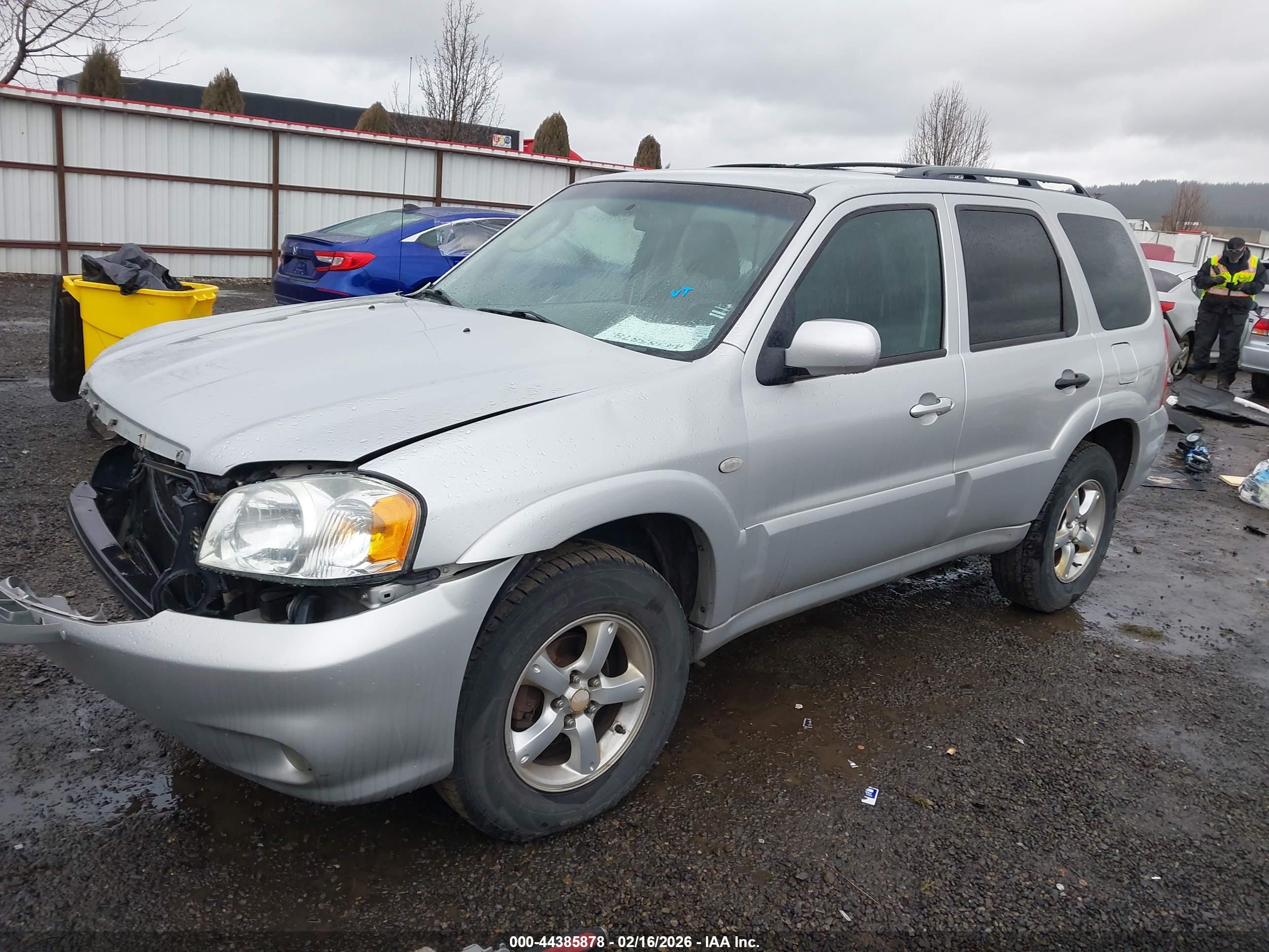 MAZDA TRIBUTE image 2