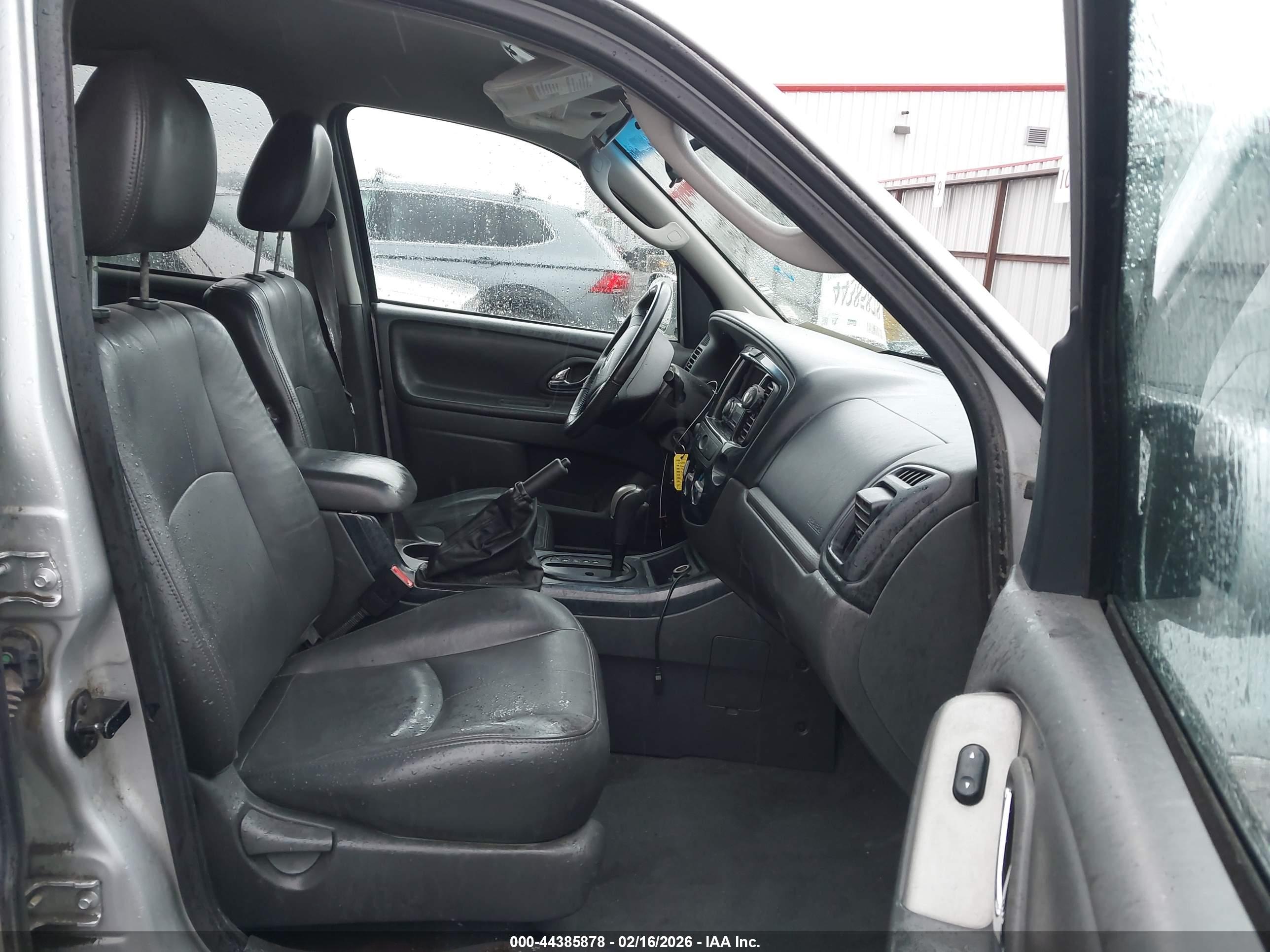 MAZDA TRIBUTE image 5