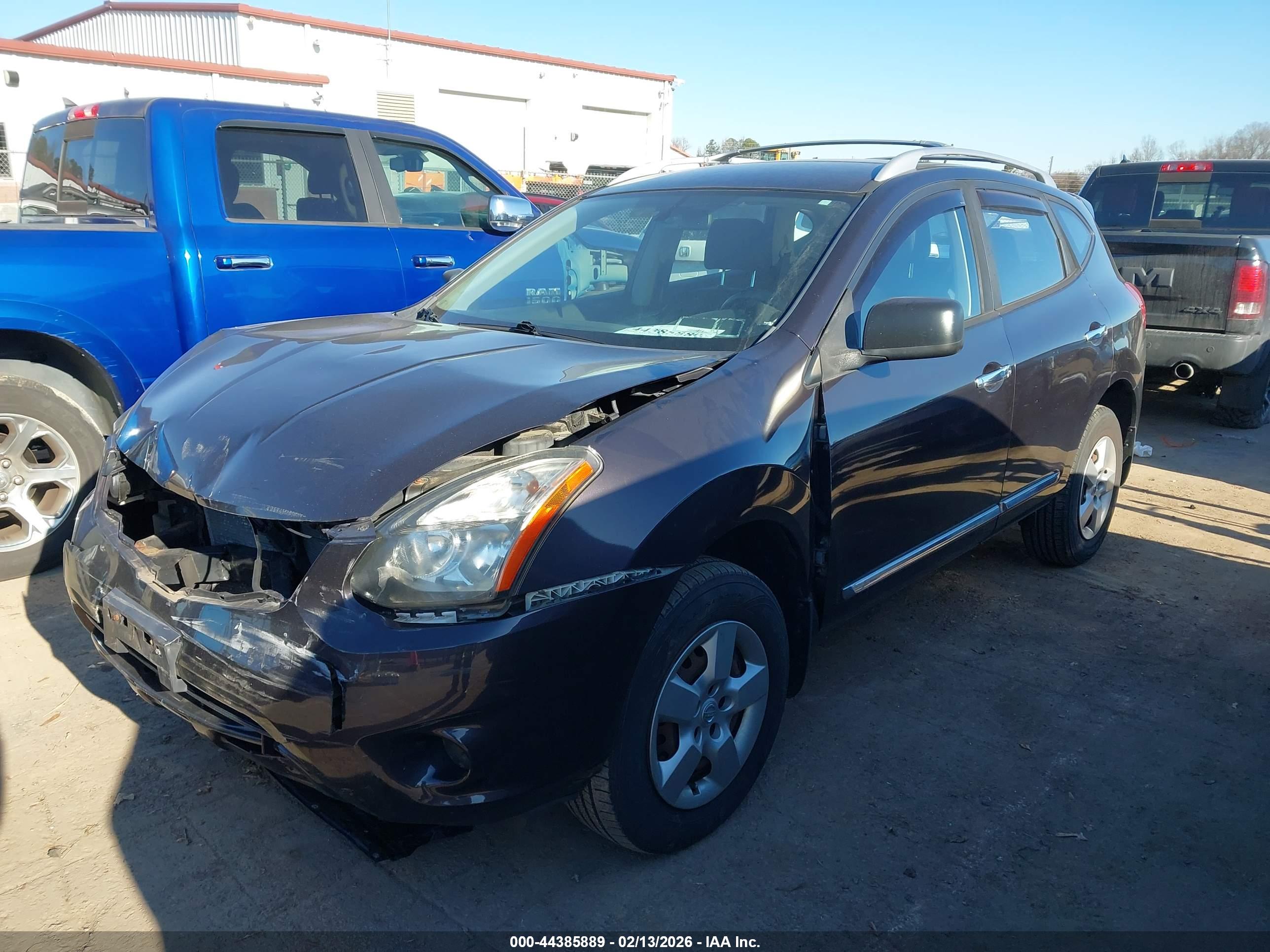 NISSAN ROGUE image 2