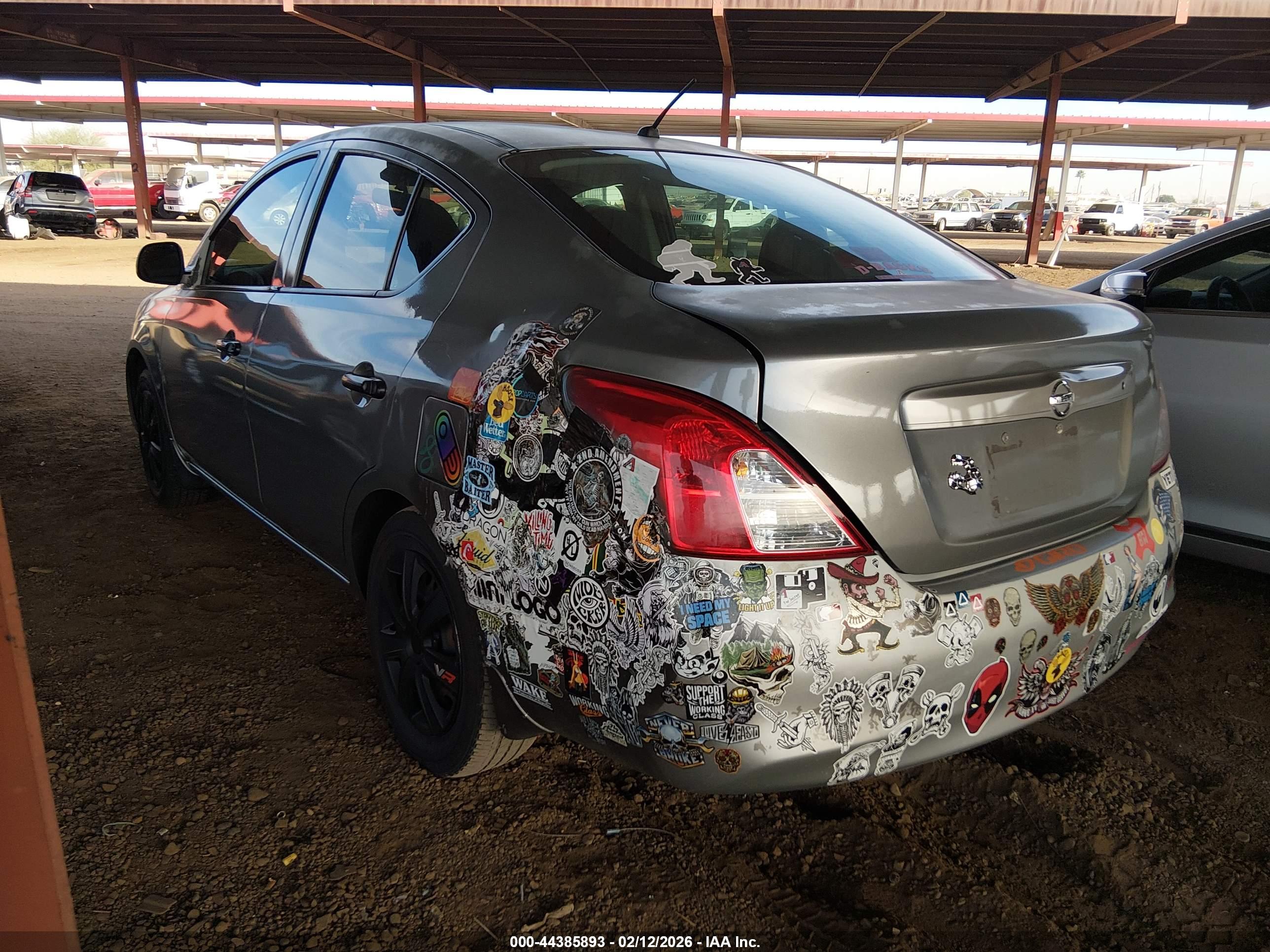 NISSAN VERSA image 3