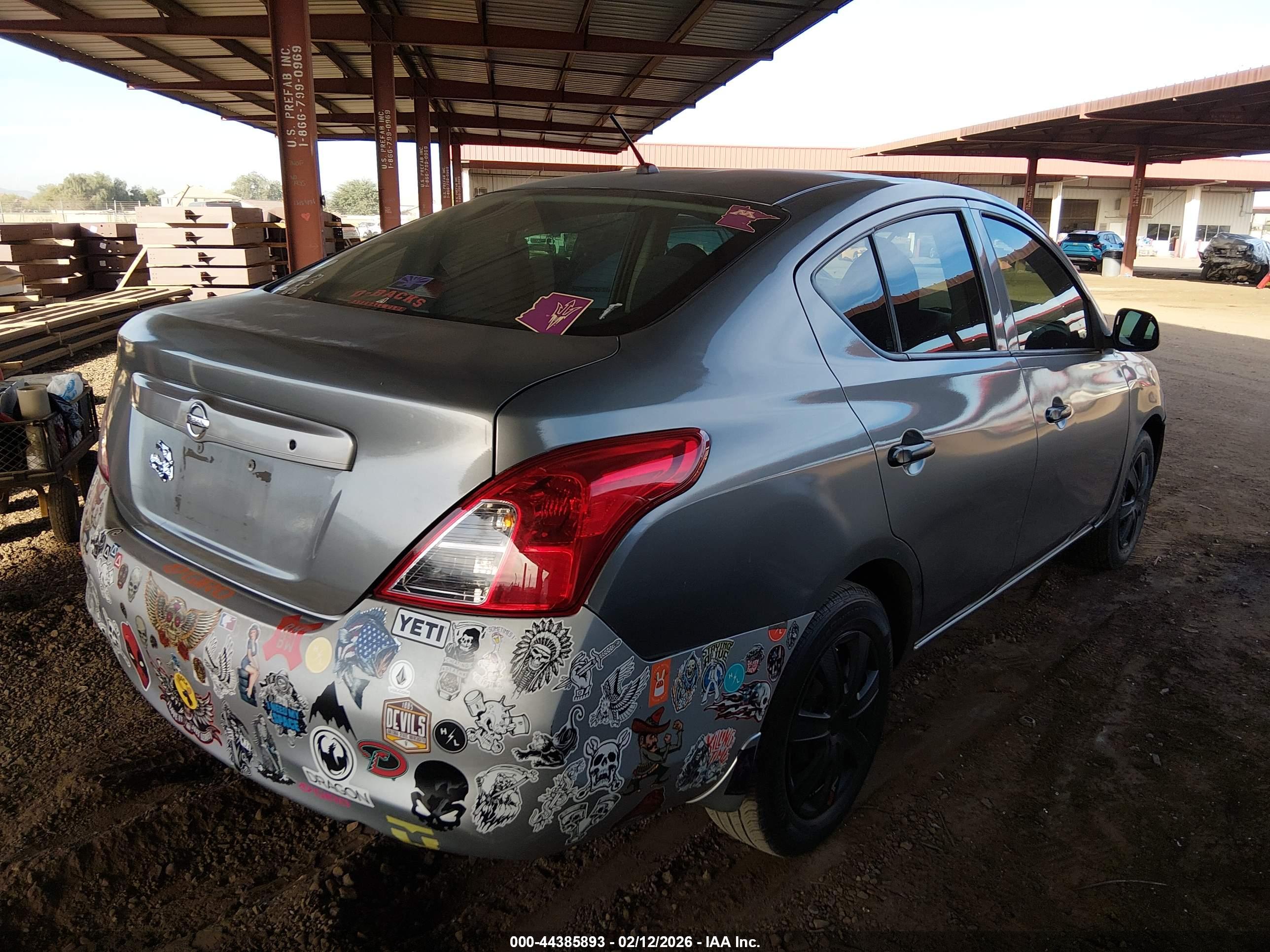 NISSAN VERSA image 4