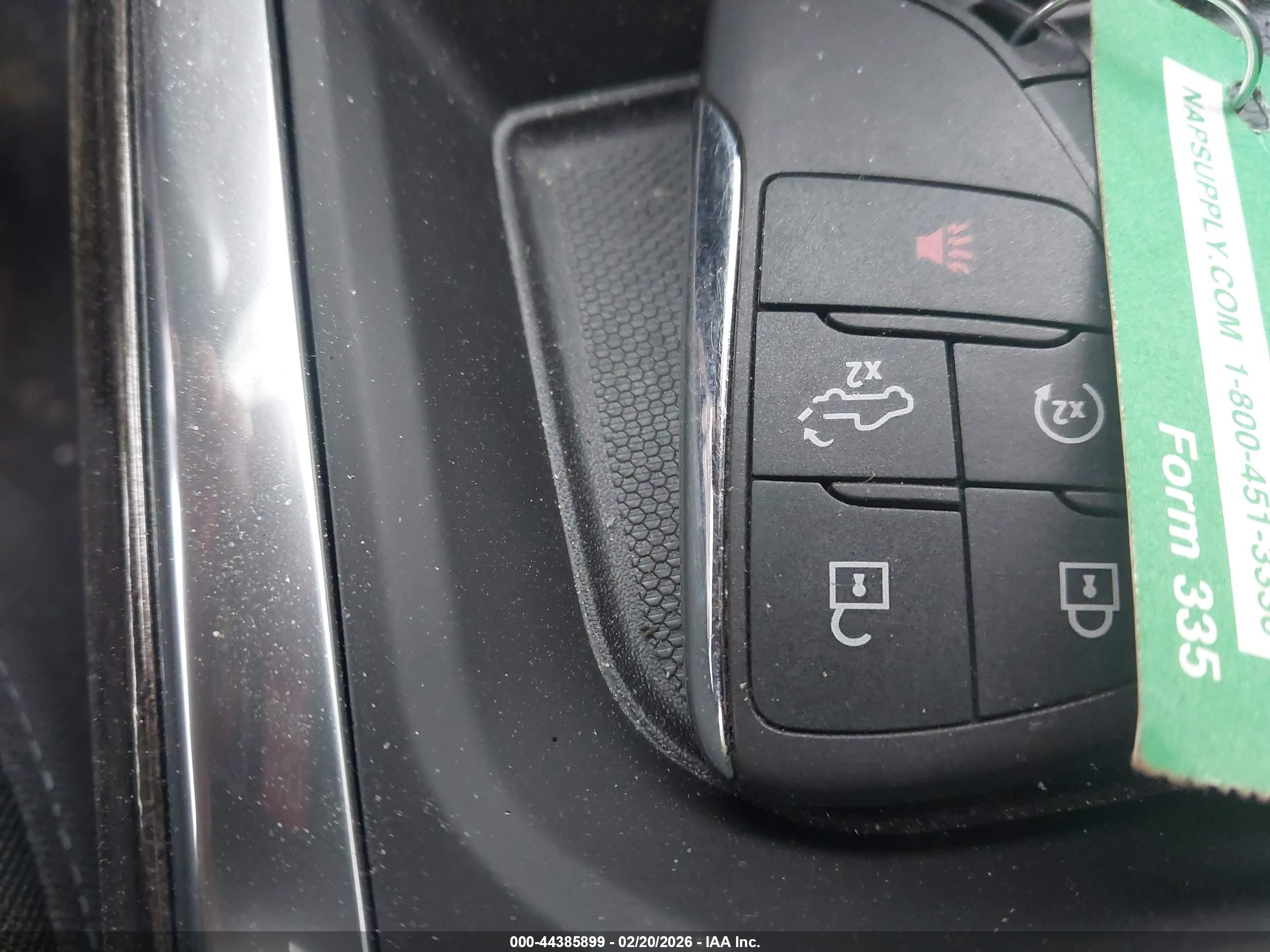 CHEVROLET SILVERADO image 11