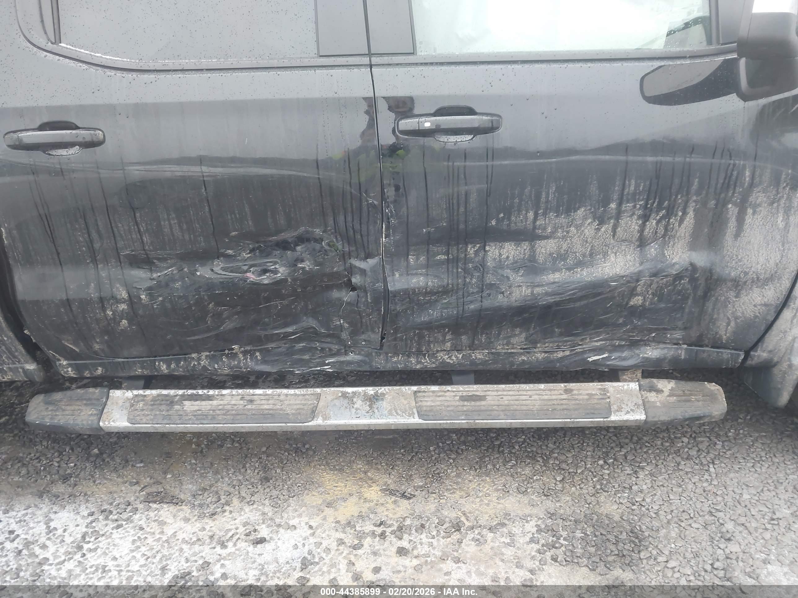 CHEVROLET SILVERADO image 6