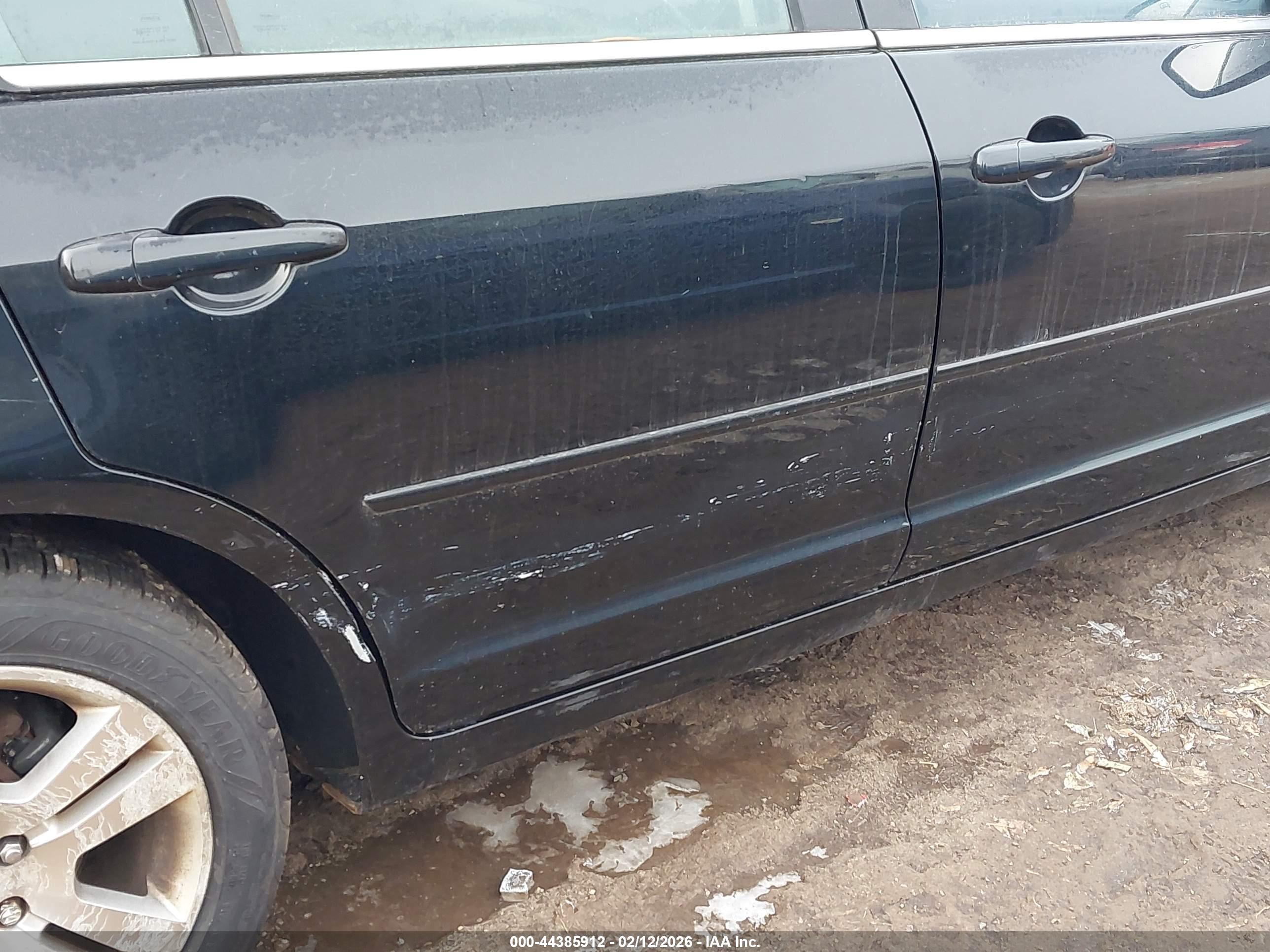FORD FUSION image 6