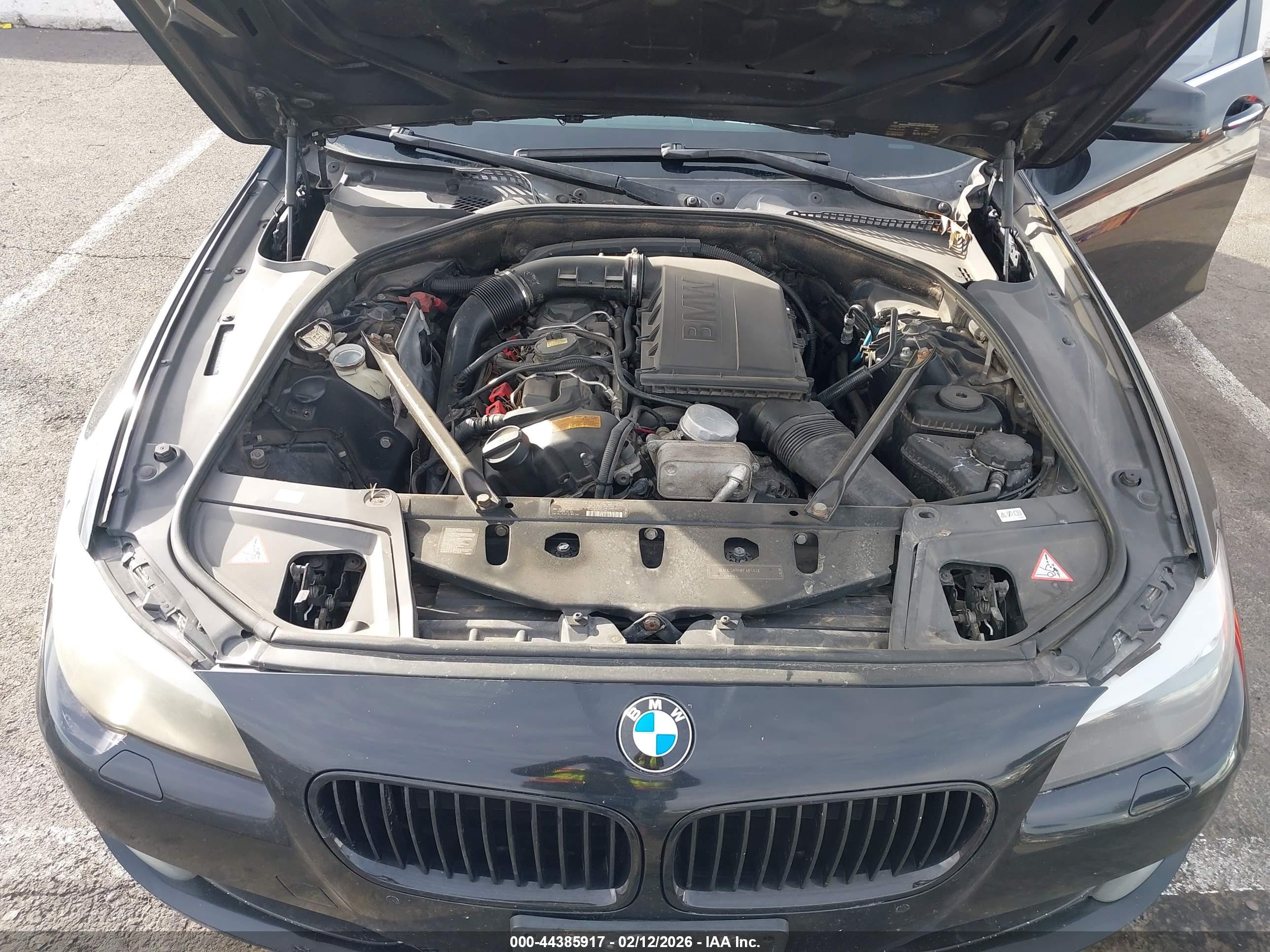 BMW 535I image 10