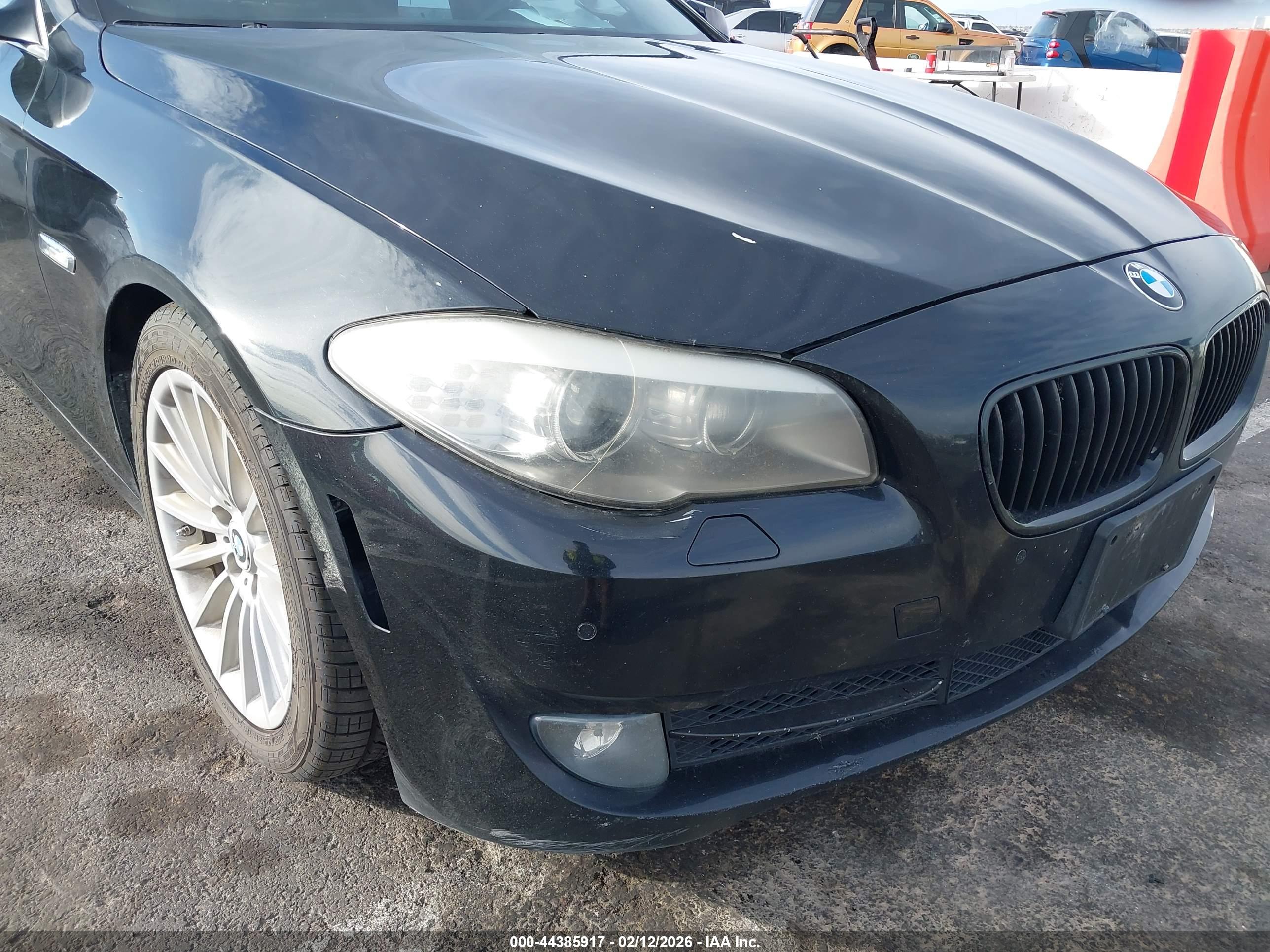 BMW 535I image 6