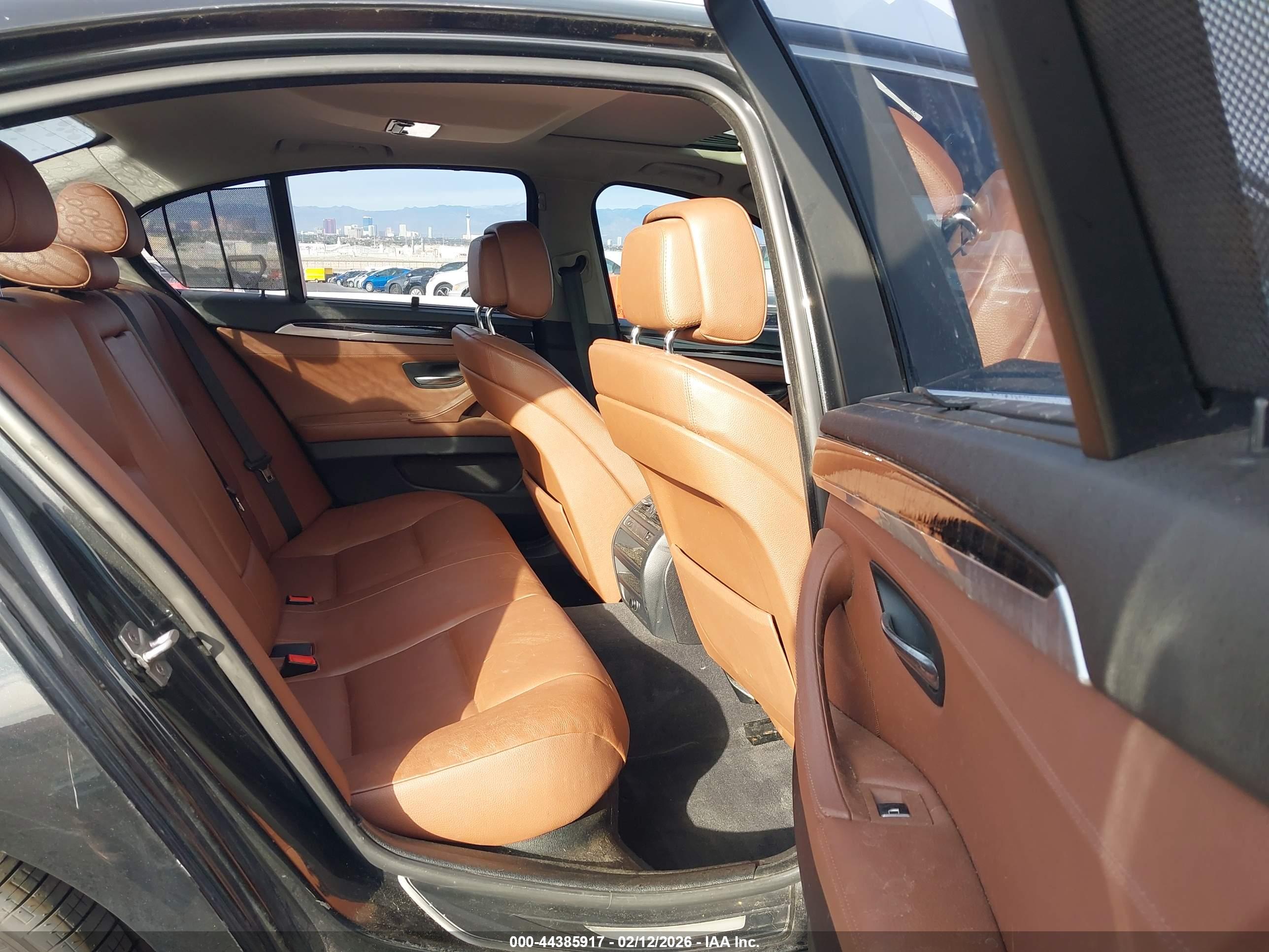 BMW 535I image 8