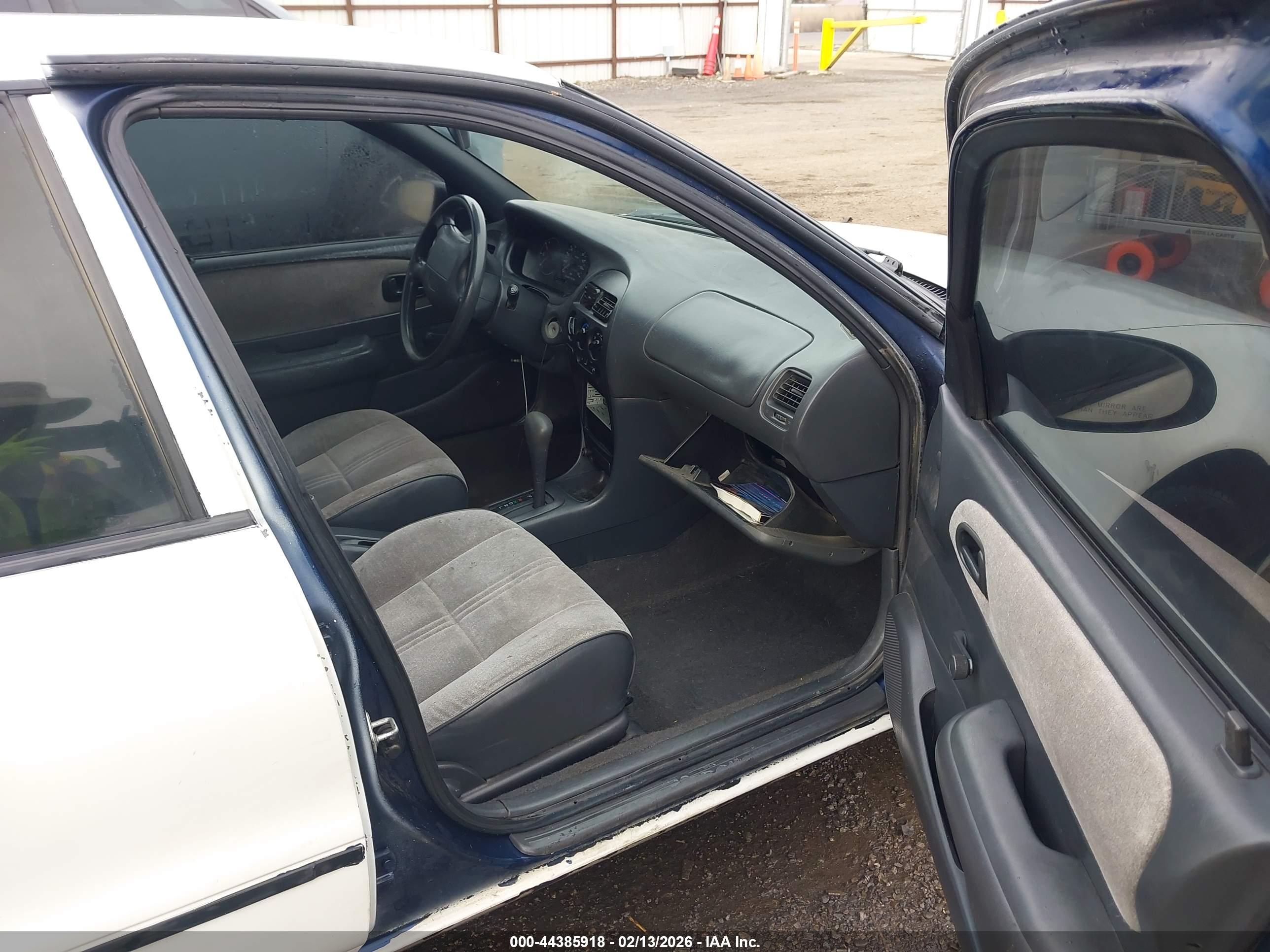 GEO PRIZM image 5