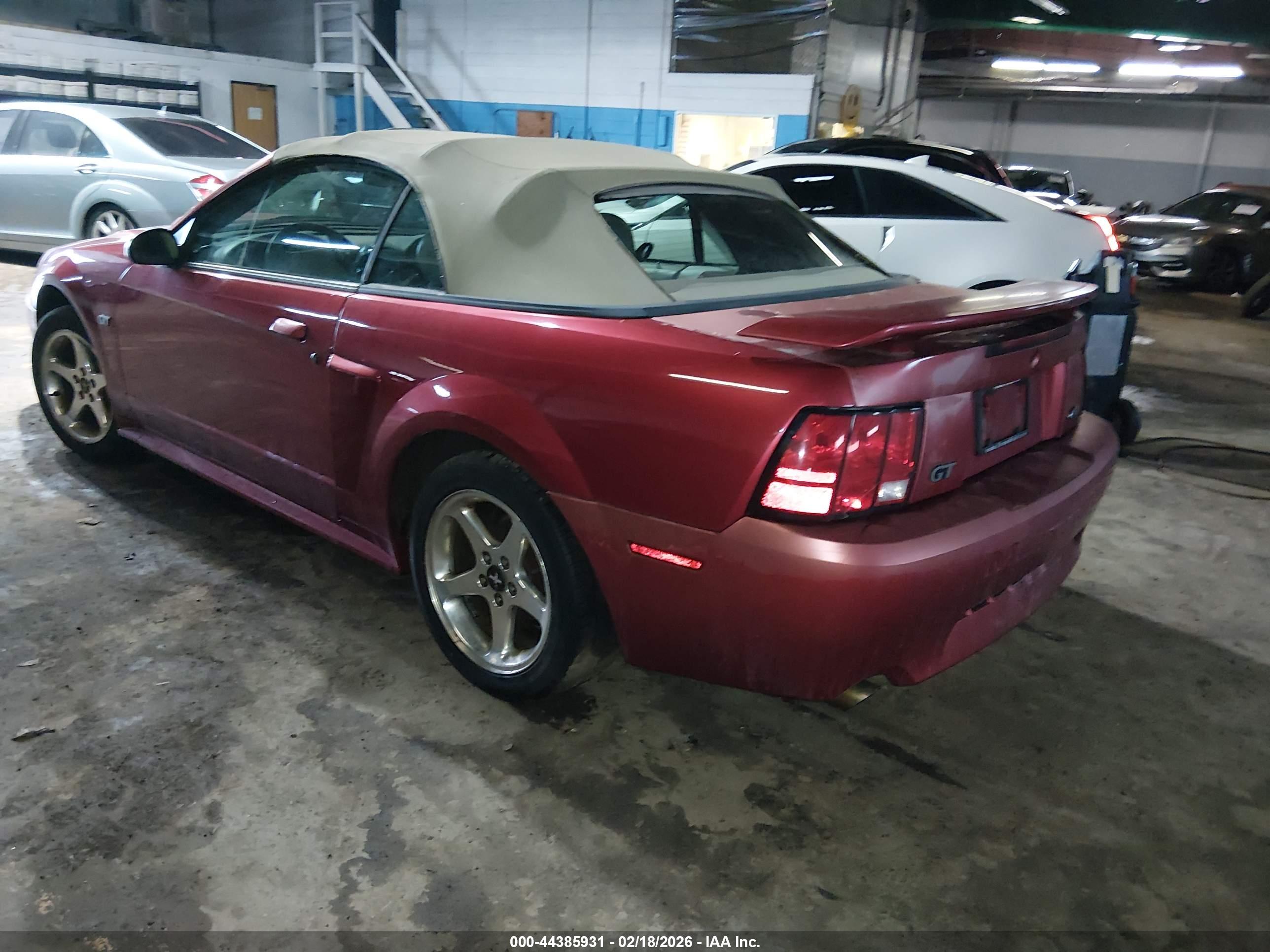FORD MUSTANG image 3