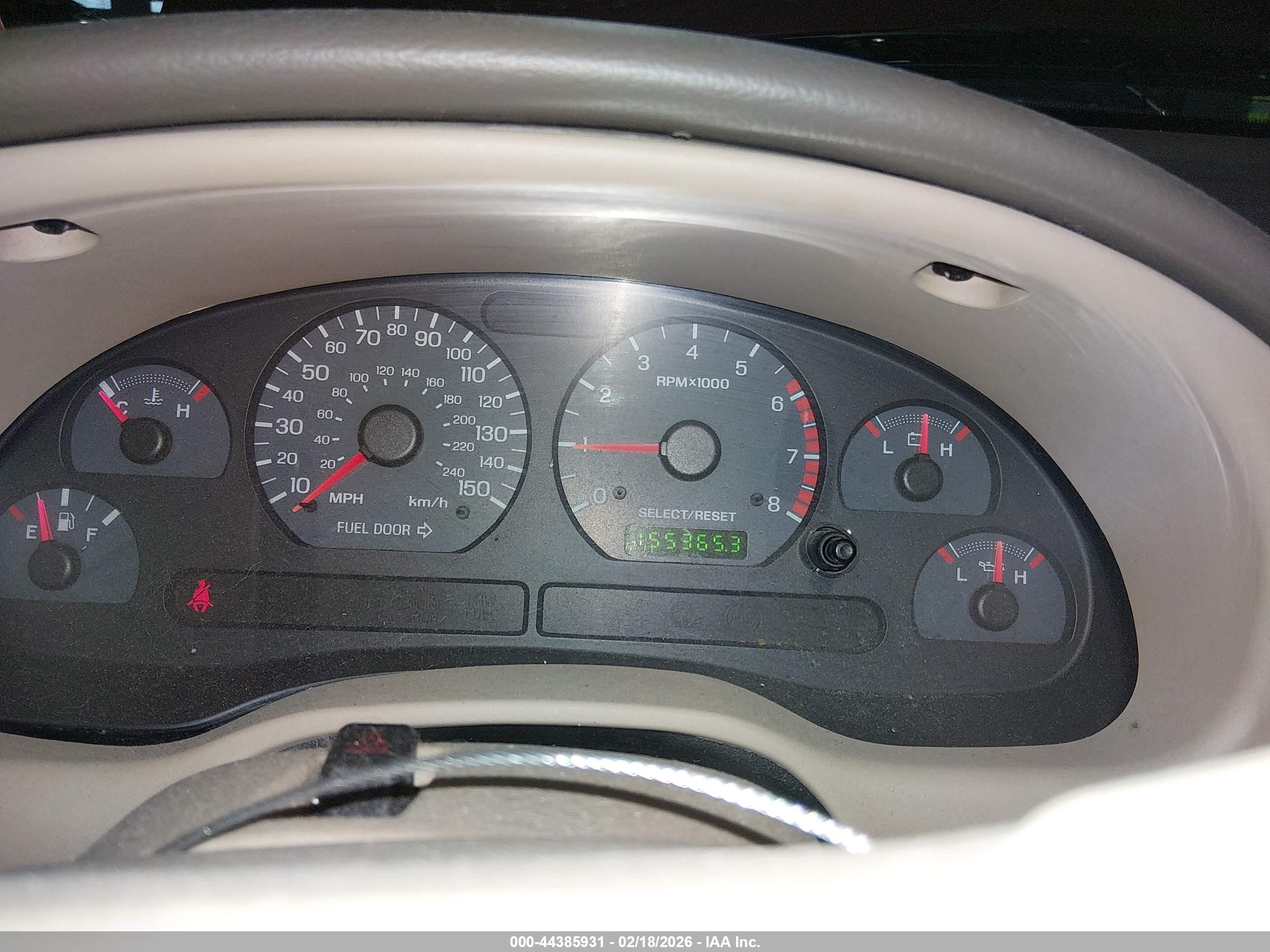 FORD MUSTANG image 7