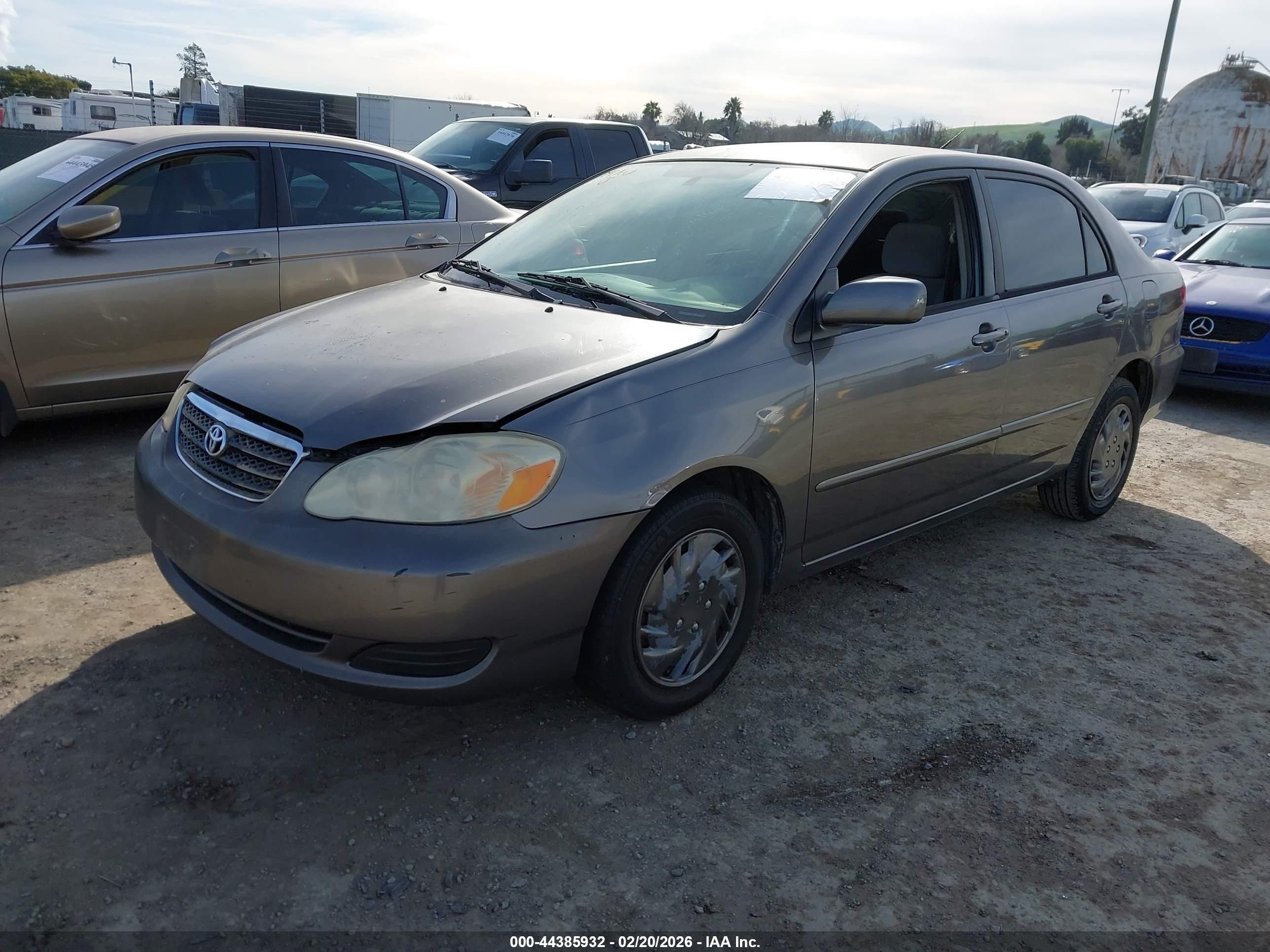 TOYOTA COROLLA image 2